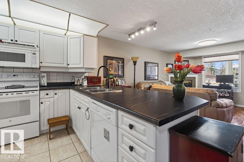 Photo 7 at 112 - 6703 172 Street NW, Callingwood South, Edmonton