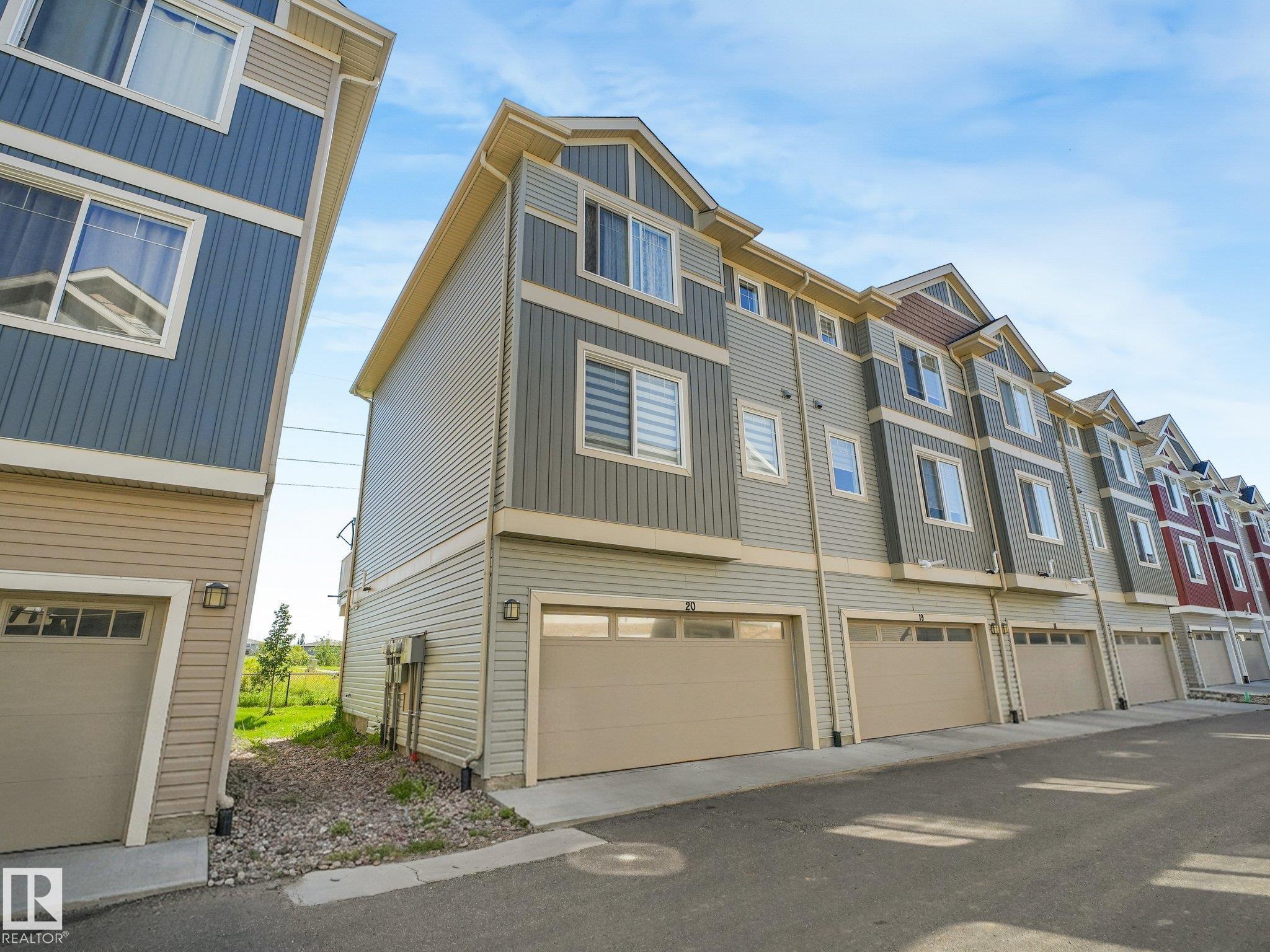 20 - 13139 205 Street NW, Trumpeter Area, Edmonton