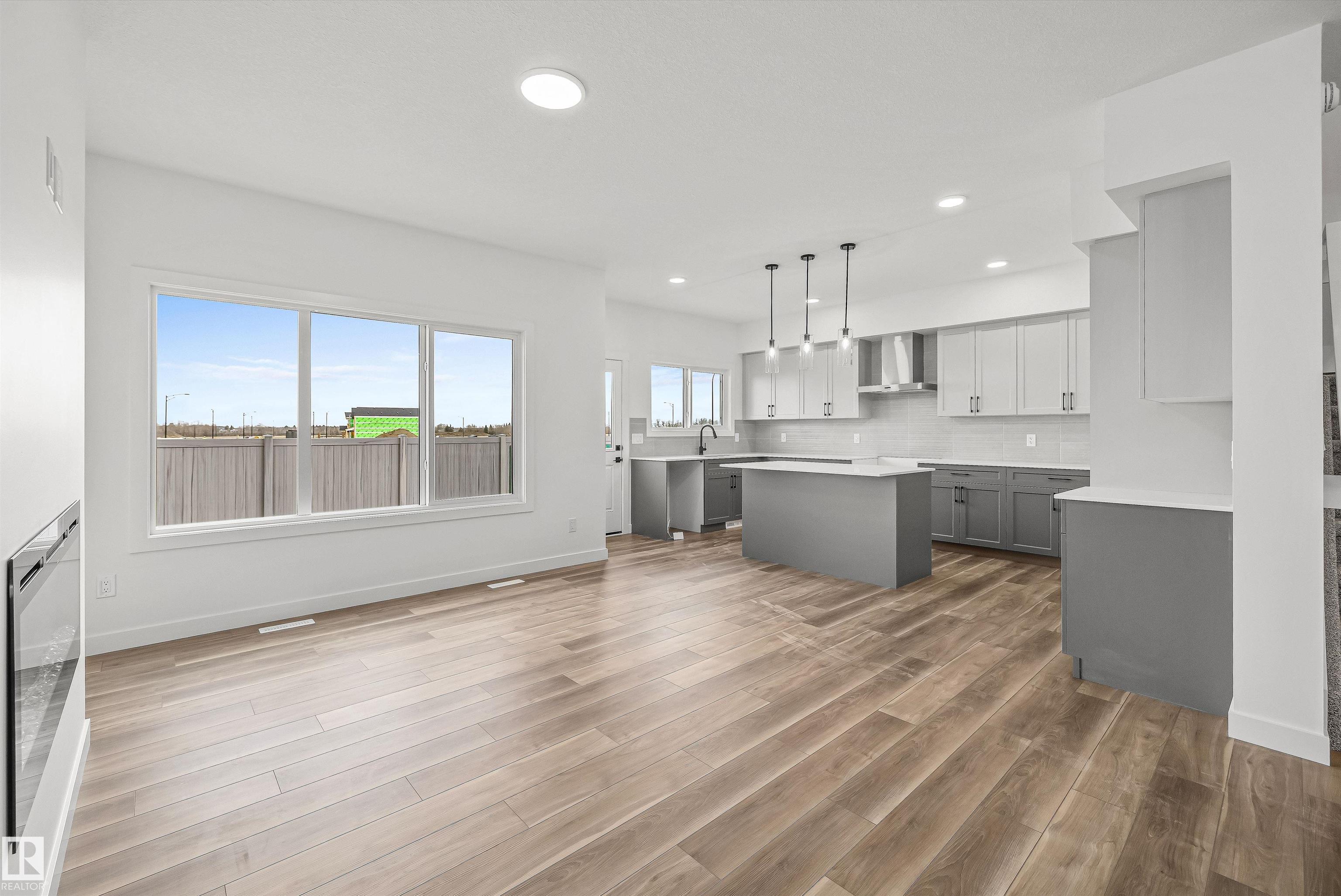 Photo 12 at 21168 22 Avenue NW, Stillwater, Edmonton