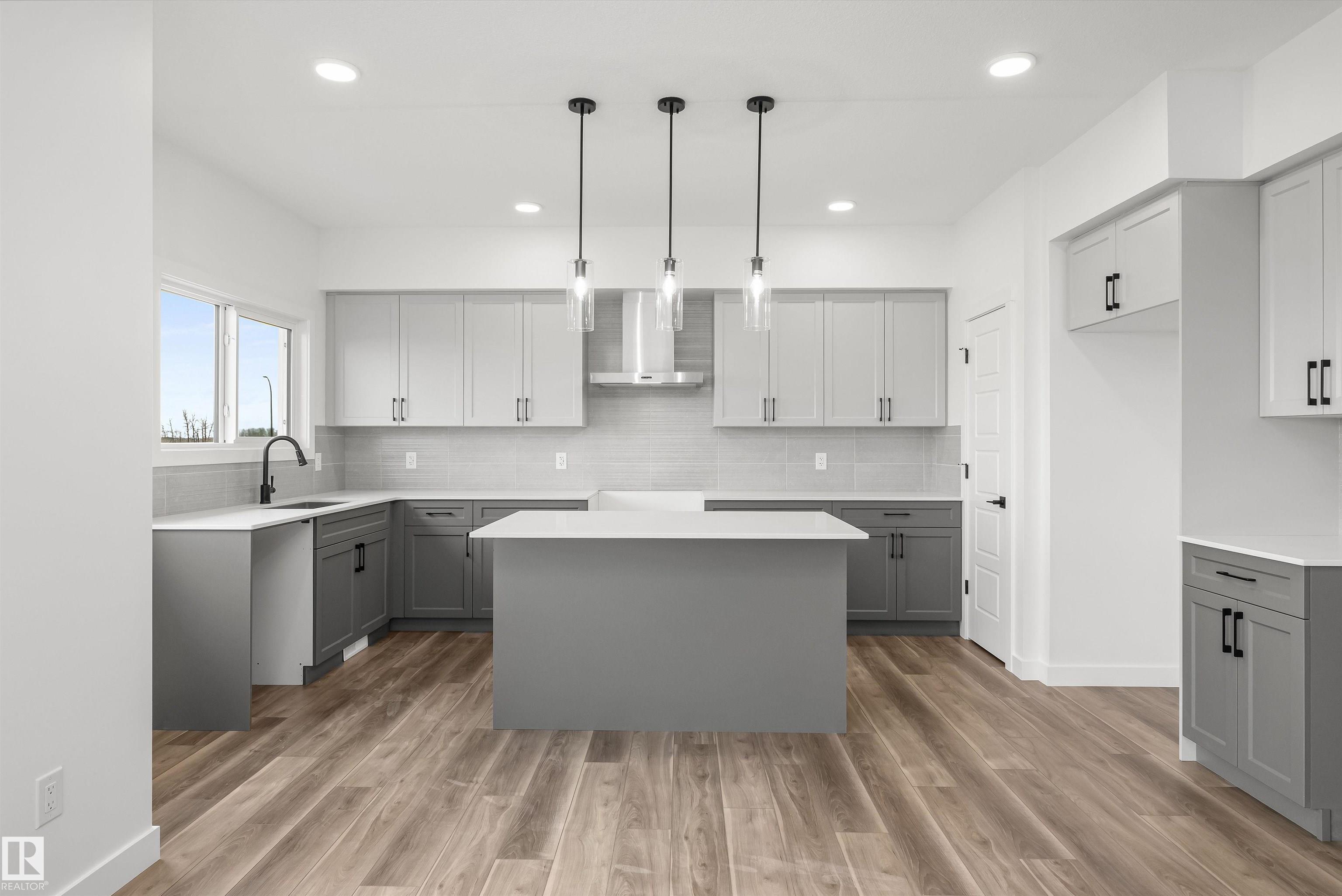 Photo 17 at 21168 22 Avenue NW, Stillwater, Edmonton