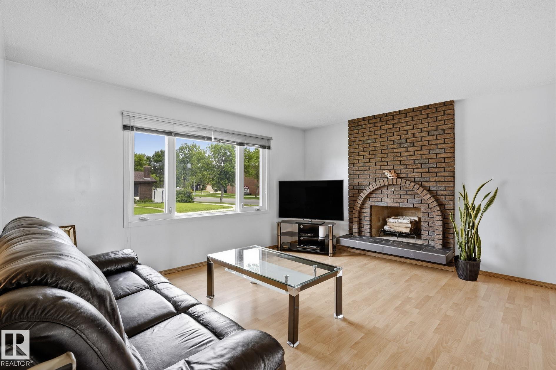 10007 168 Avenue NW, Baturyn, Edmonton