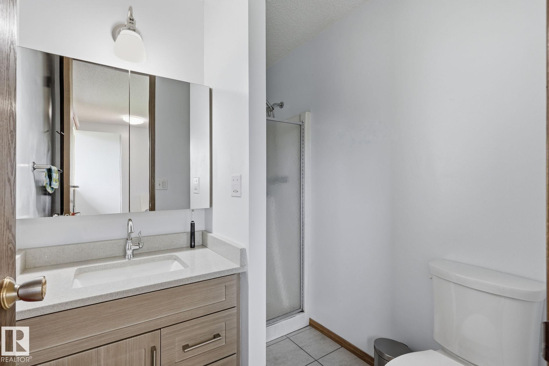 Photo 12 at 10007 168 Avenue NW, Baturyn, Edmonton