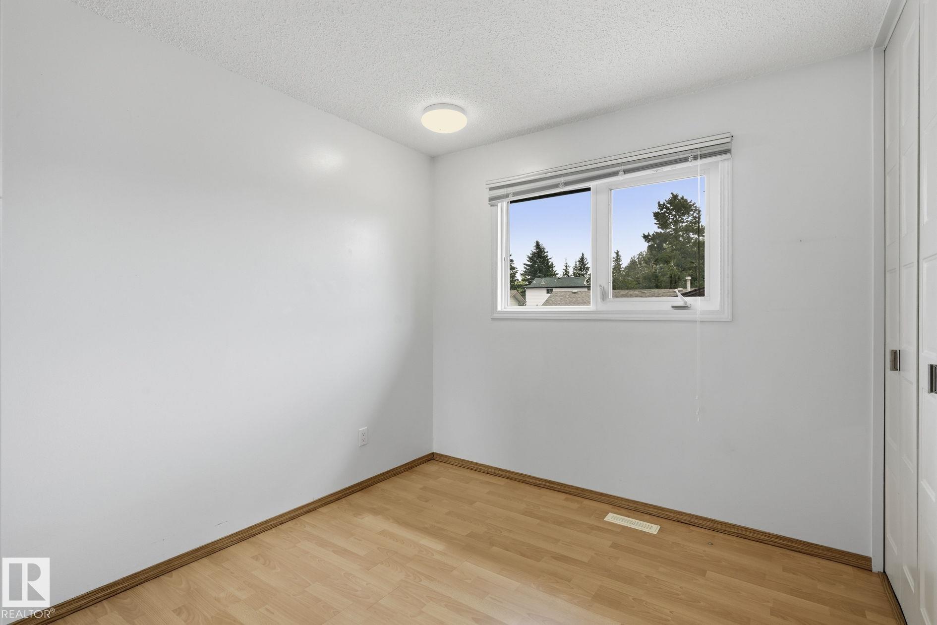 Photo 14 at 10007 168 Avenue NW, Baturyn, Edmonton