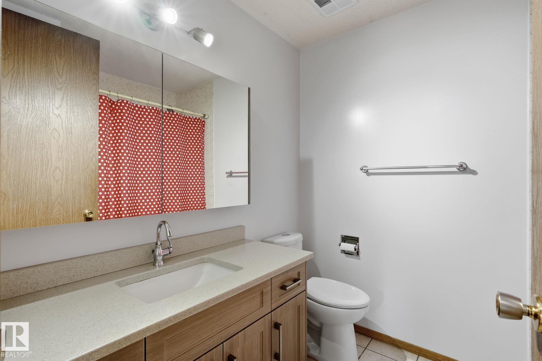Photo 15 at 10007 168 Avenue NW, Baturyn, Edmonton