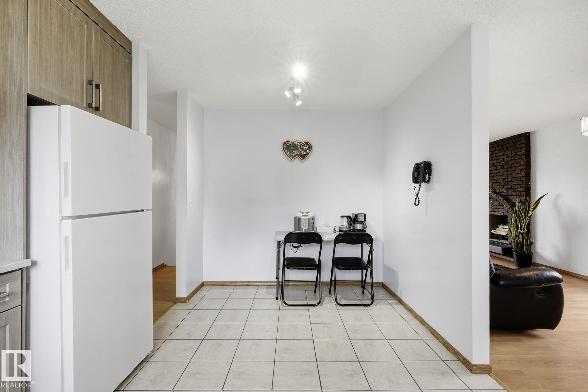 Photo 9 at 10007 168 Avenue NW, Baturyn, Edmonton