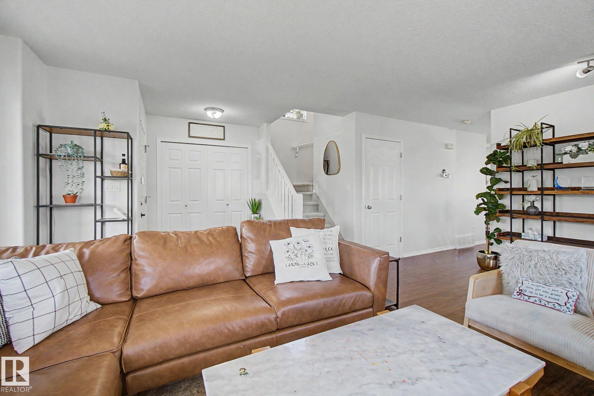Photo 13 at 15727 141 Street NW, Carlton, Edmonton