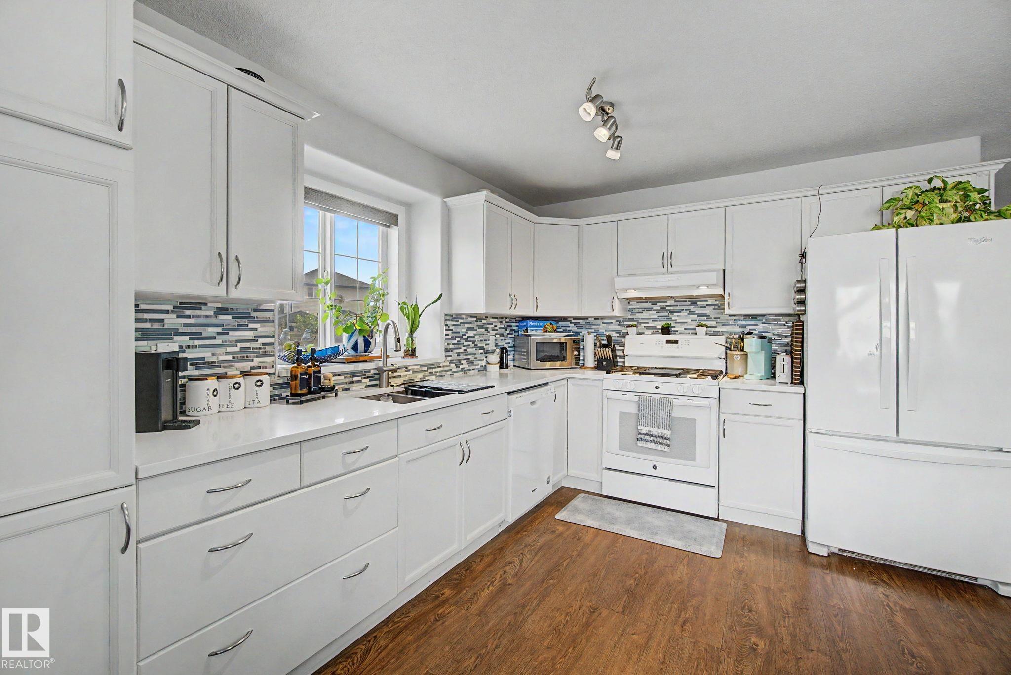 Photo 19 at 15727 141 Street NW, Carlton, Edmonton