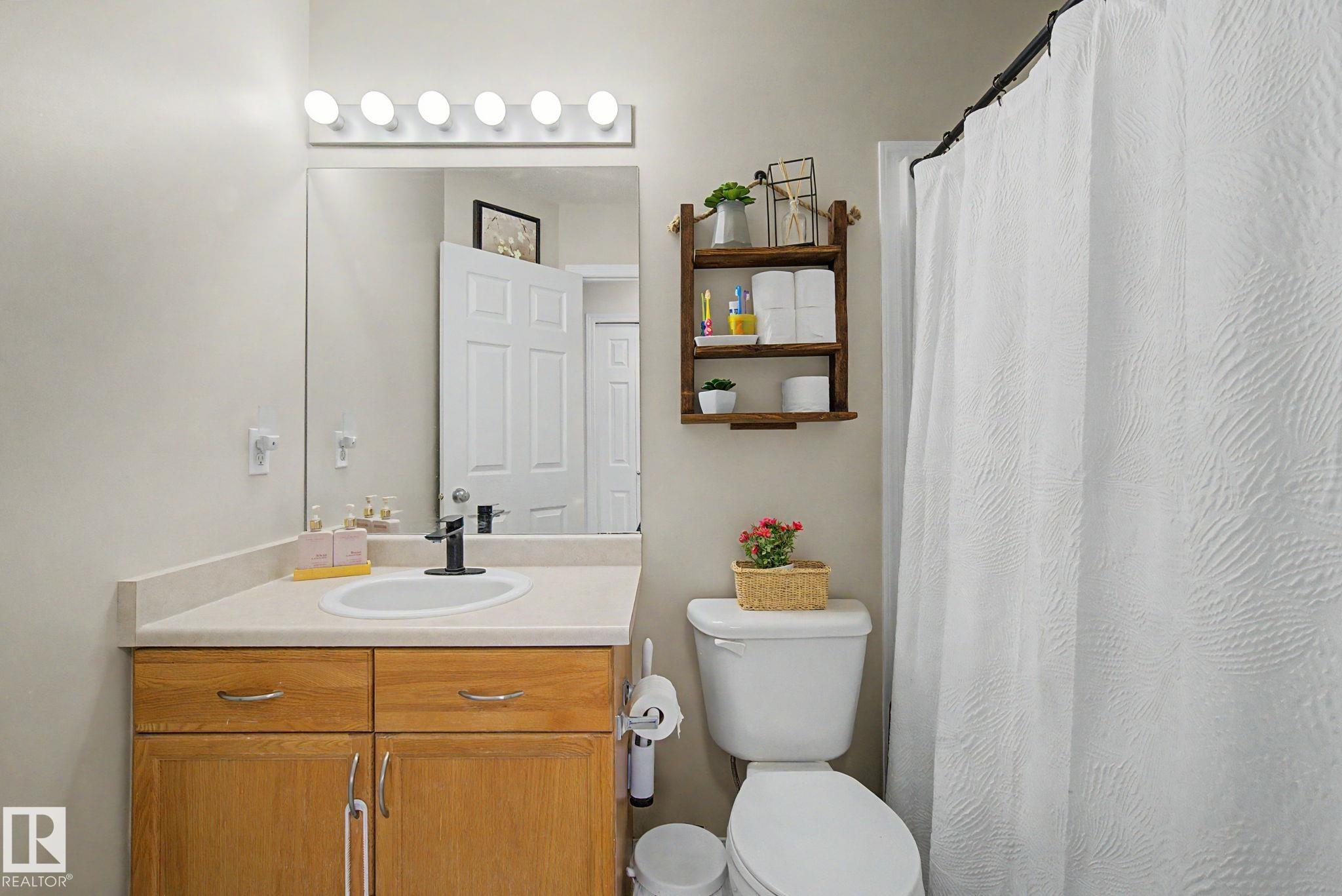 Photo 36 at 15727 141 Street NW, Carlton, Edmonton