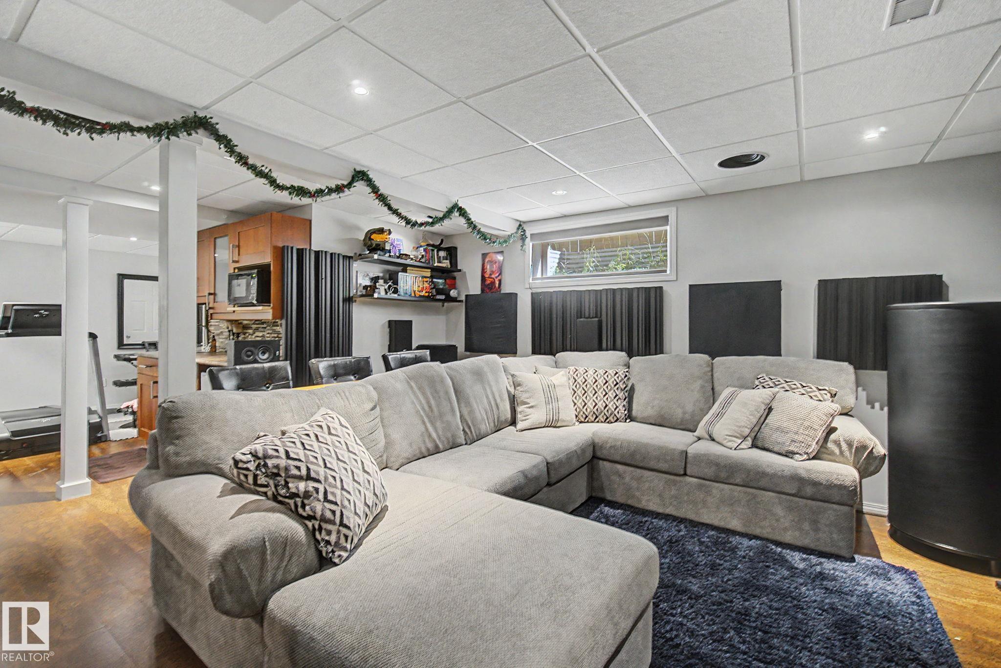 Photo 41 at 15727 141 Street NW, Carlton, Edmonton