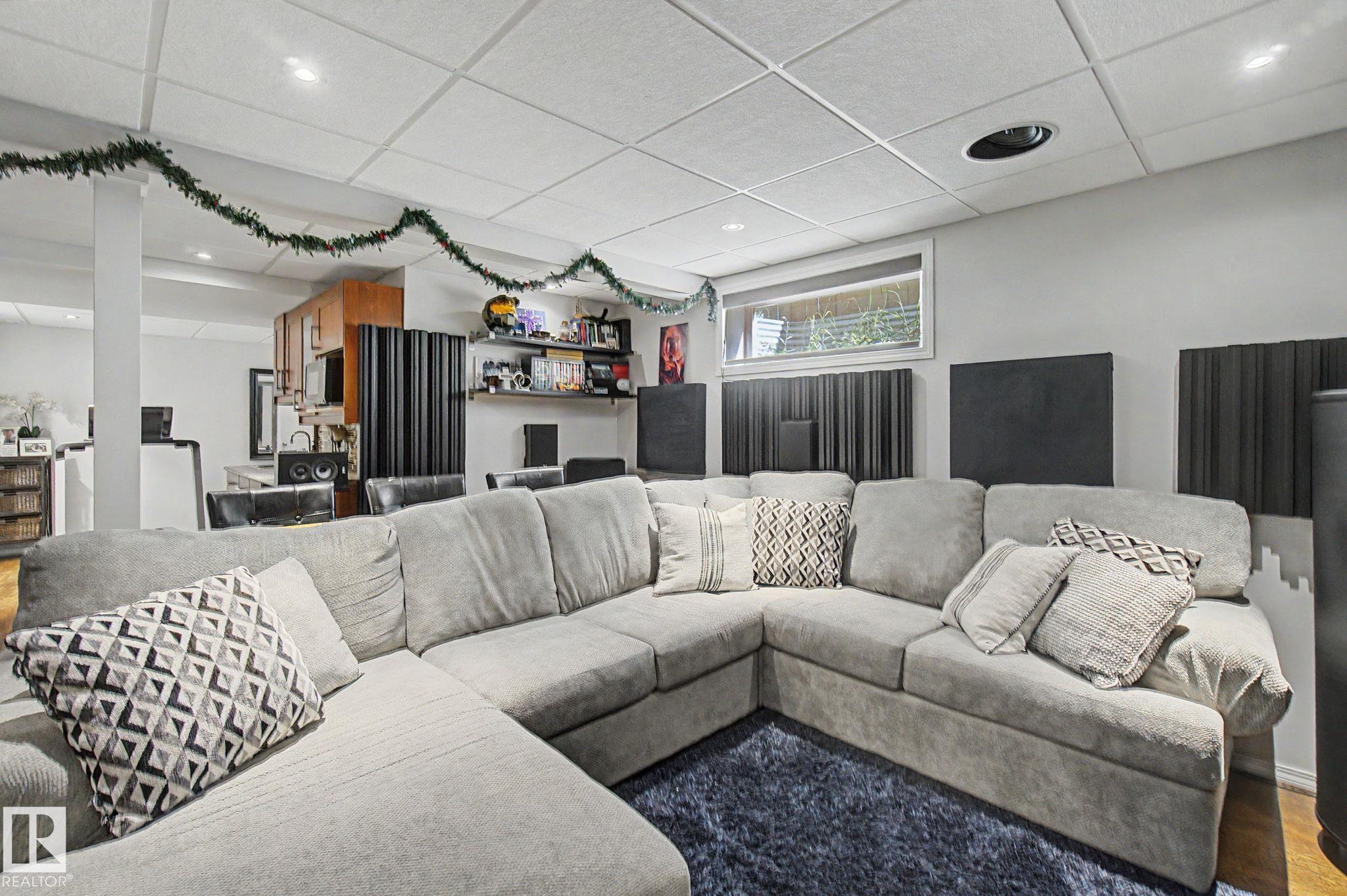 Photo 43 at 15727 141 Street NW, Carlton, Edmonton