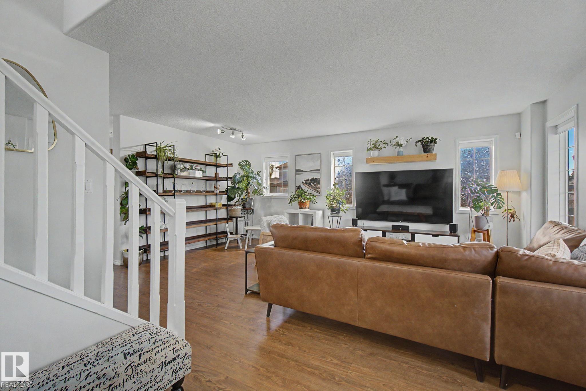 Photo 9 at 15727 141 Street NW, Carlton, Edmonton