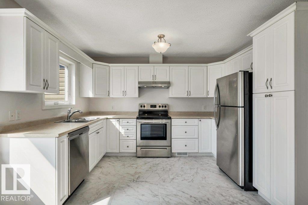 Photo 11 at 11128 132 Street NW, Inglewood, Edmonton