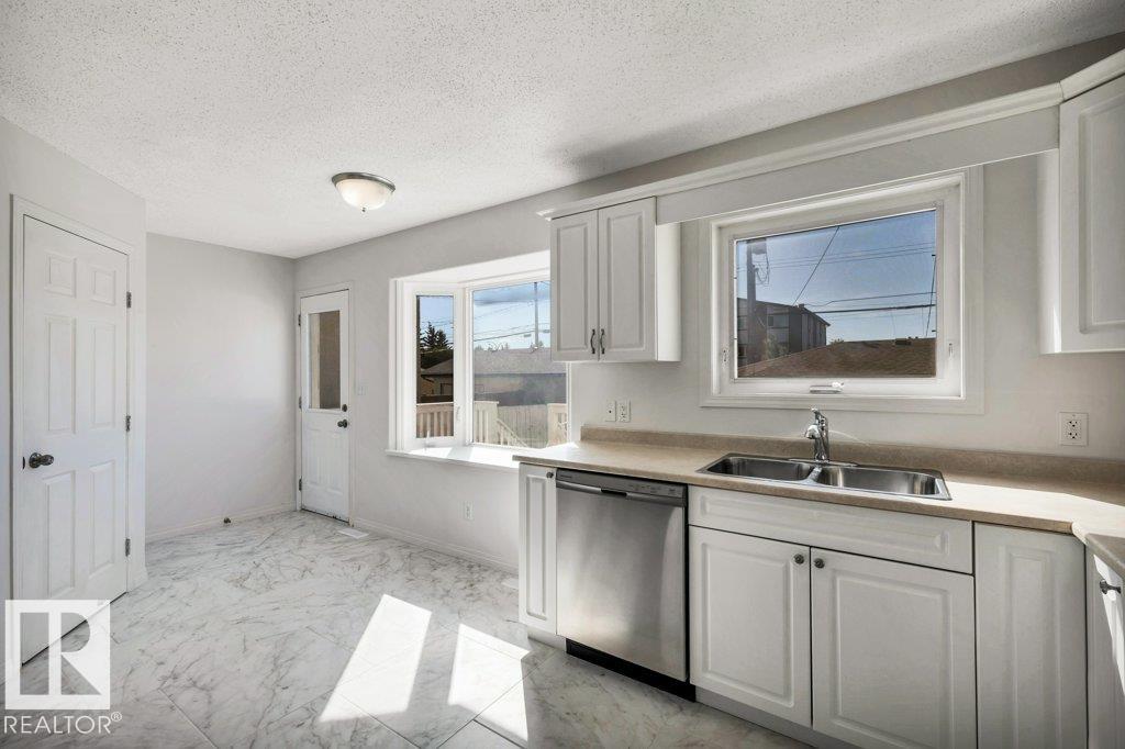 Photo 12 at 11128 132 Street NW, Inglewood, Edmonton