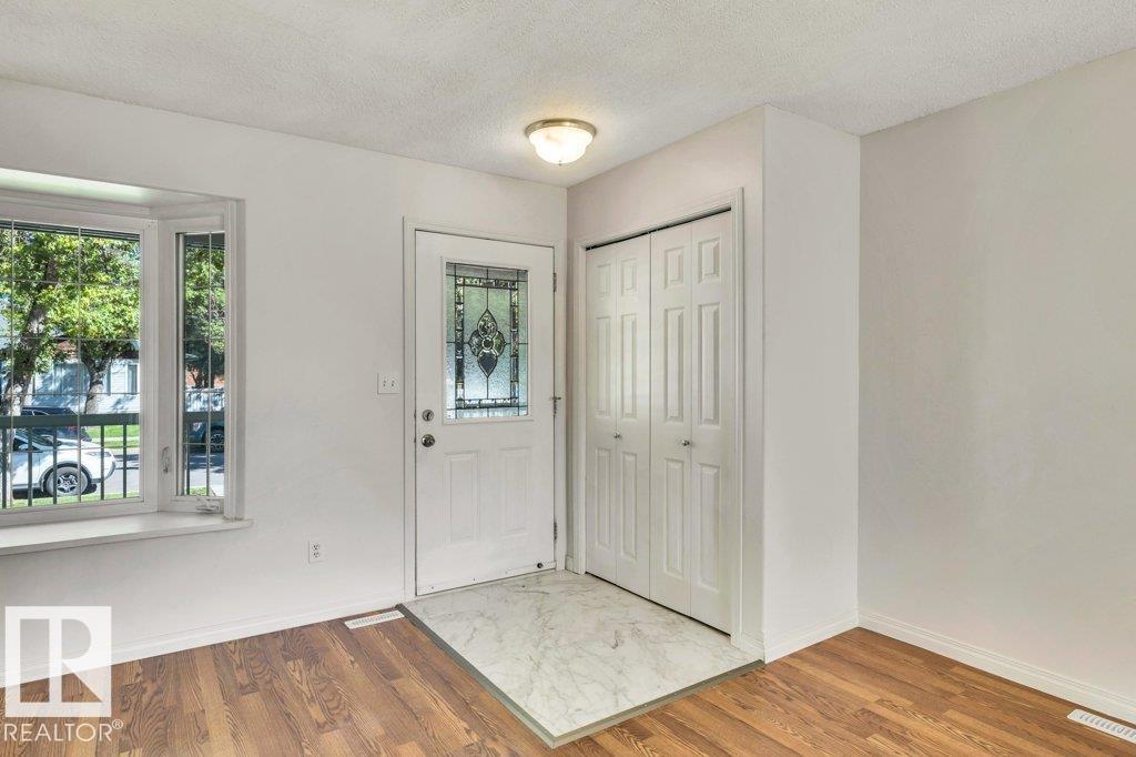 Photo 15 at 11128 132 Street NW, Inglewood, Edmonton