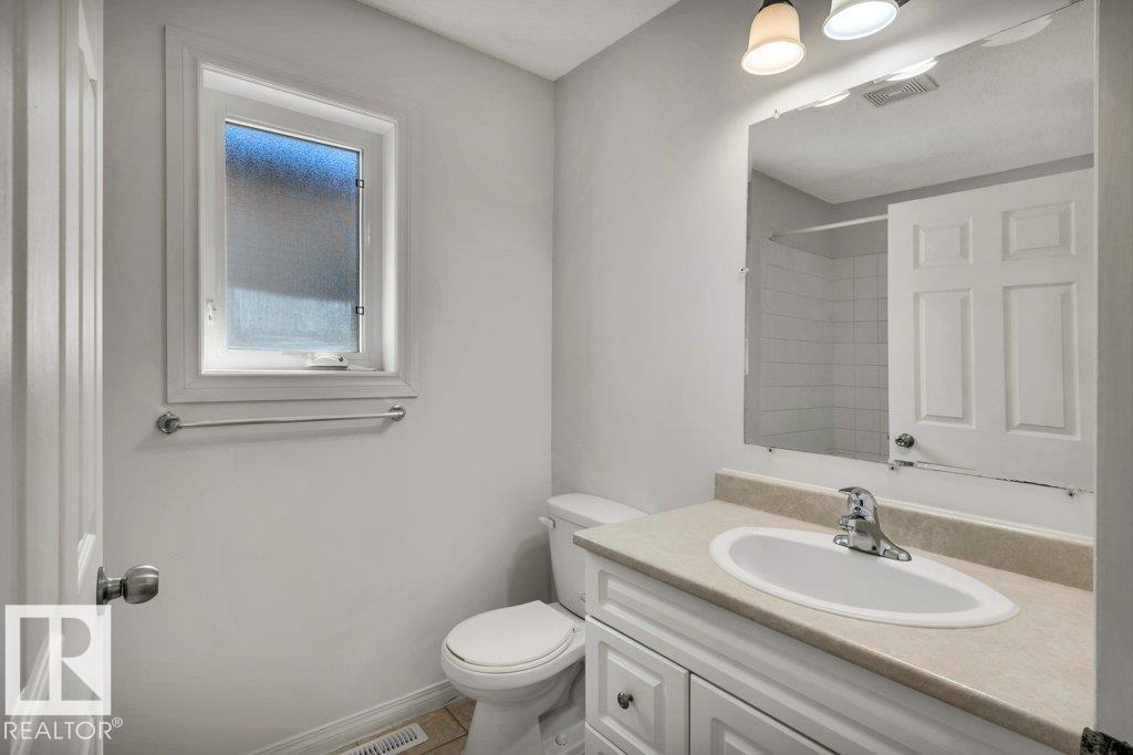 Photo 33 at 11128 132 Street NW, Inglewood, Edmonton