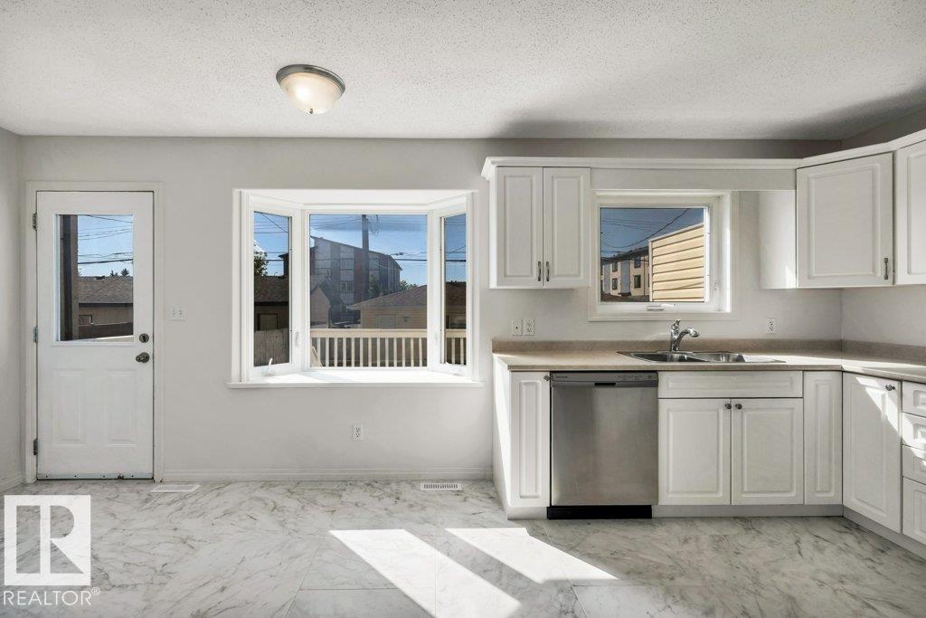 Photo 10 at 11128 132 Street NW, Inglewood, Edmonton