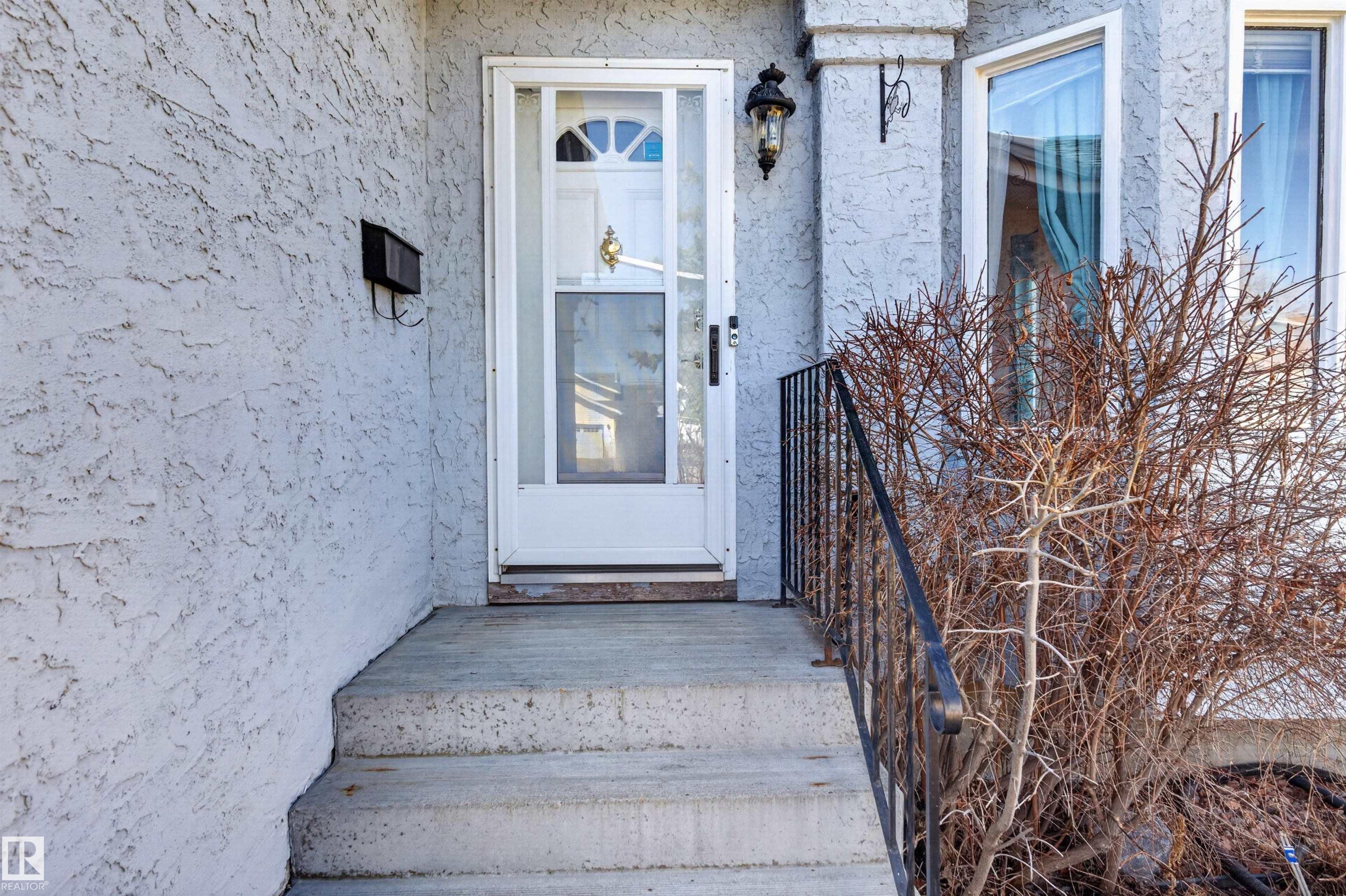9007 169 Avenue NW, Klarvatten, Edmonton