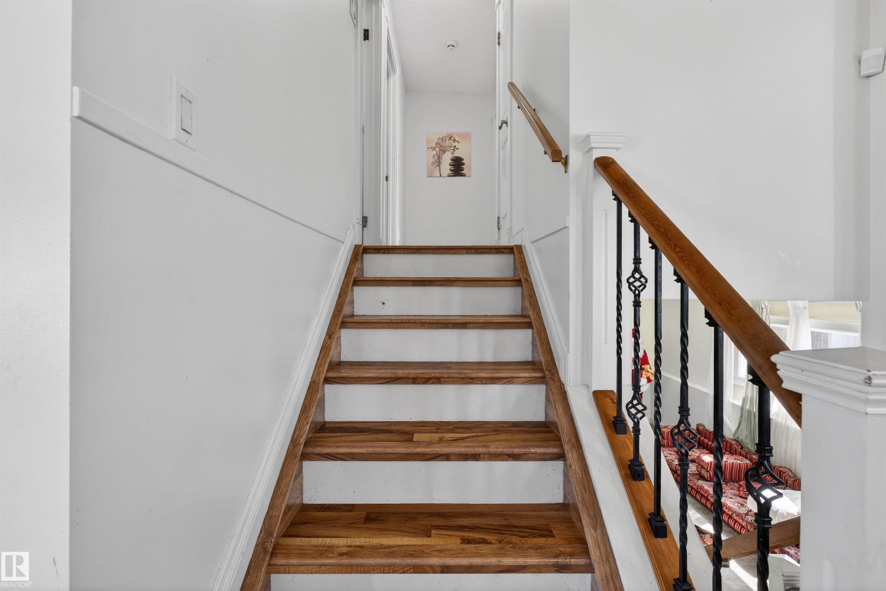 Photo 17 at 9007 169 Avenue NW, Klarvatten, Edmonton
