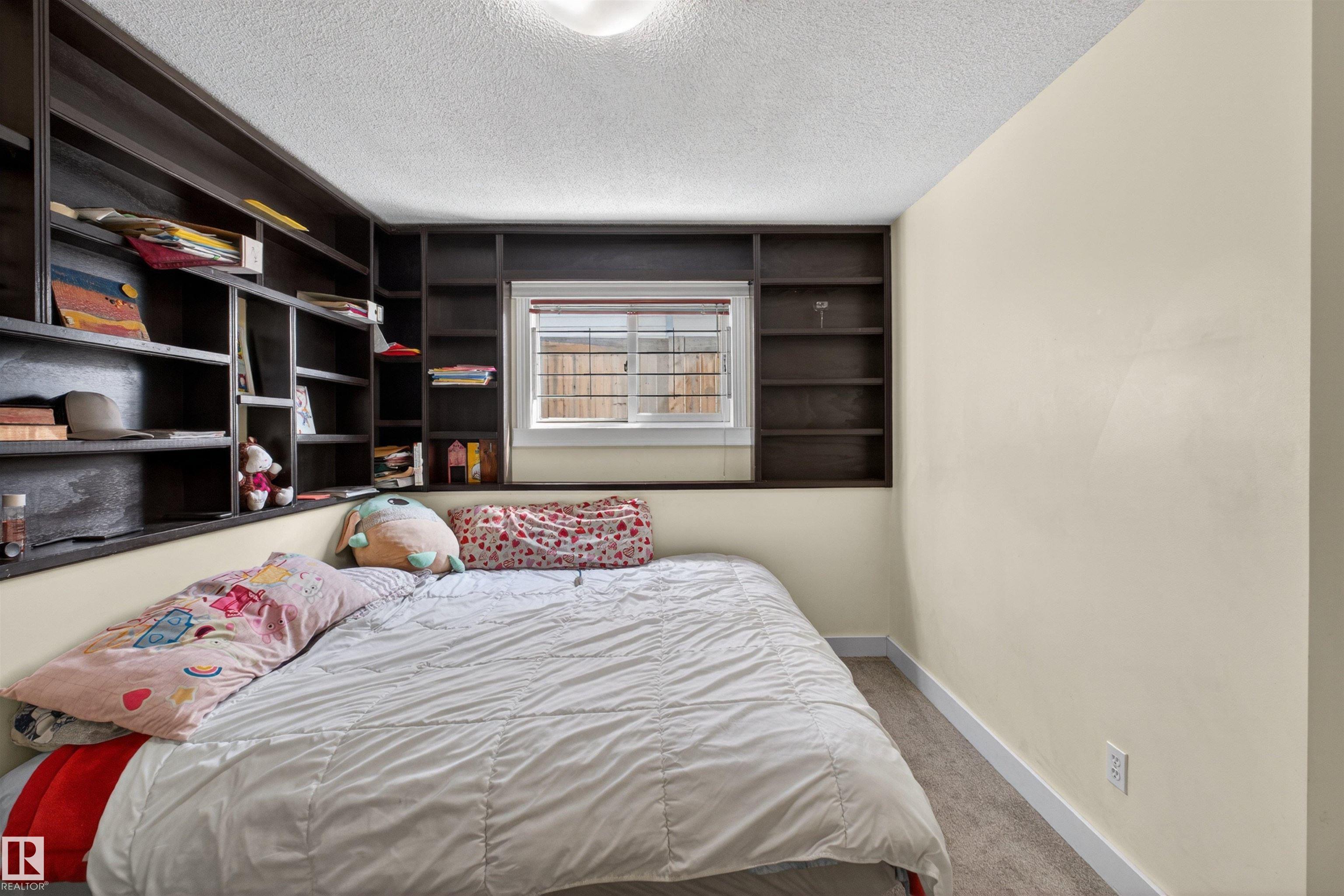 Photo 32 at 9007 169 Avenue NW, Klarvatten, Edmonton
