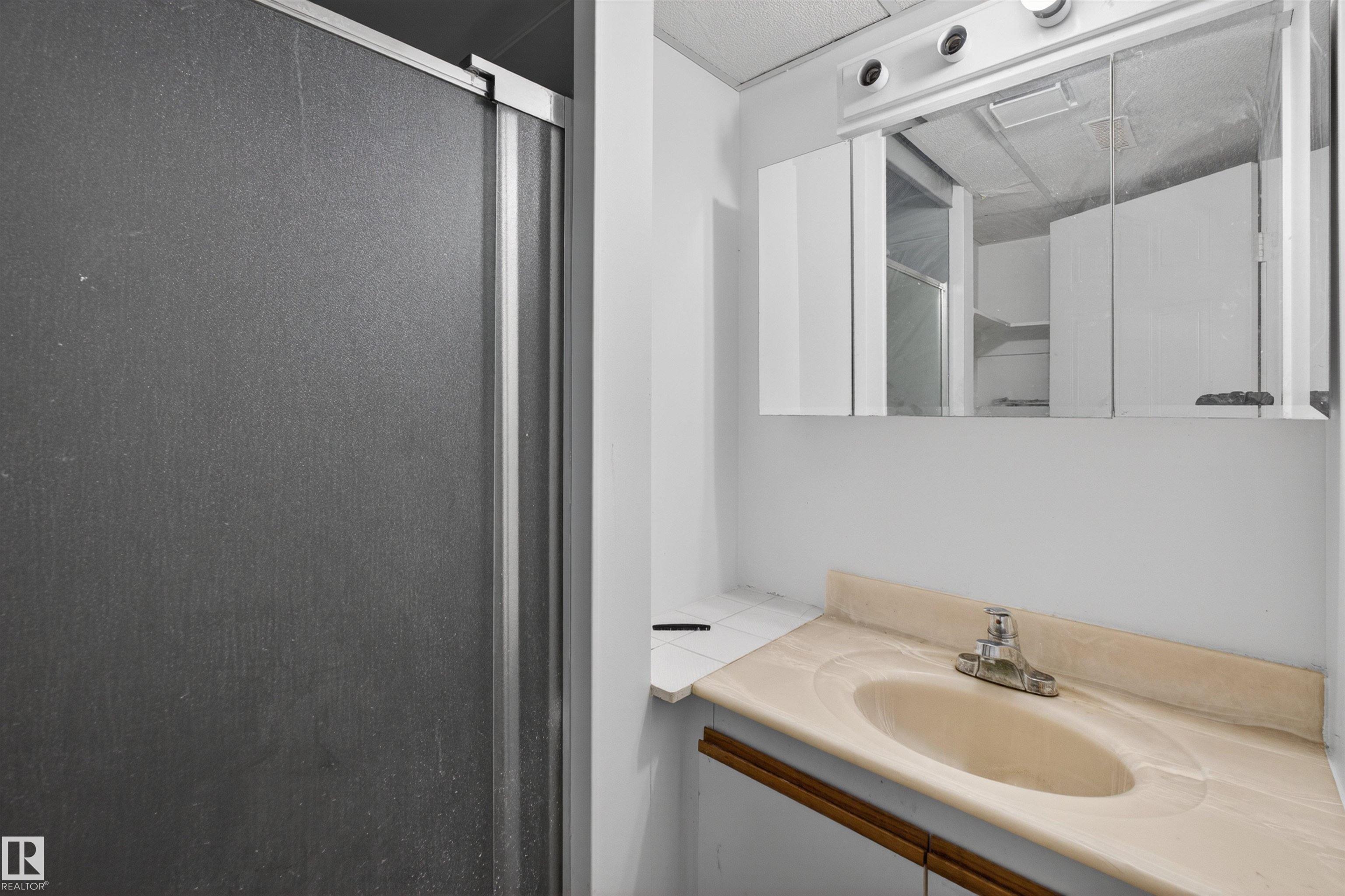 Photo 42 at 9007 169 Avenue NW, Klarvatten, Edmonton