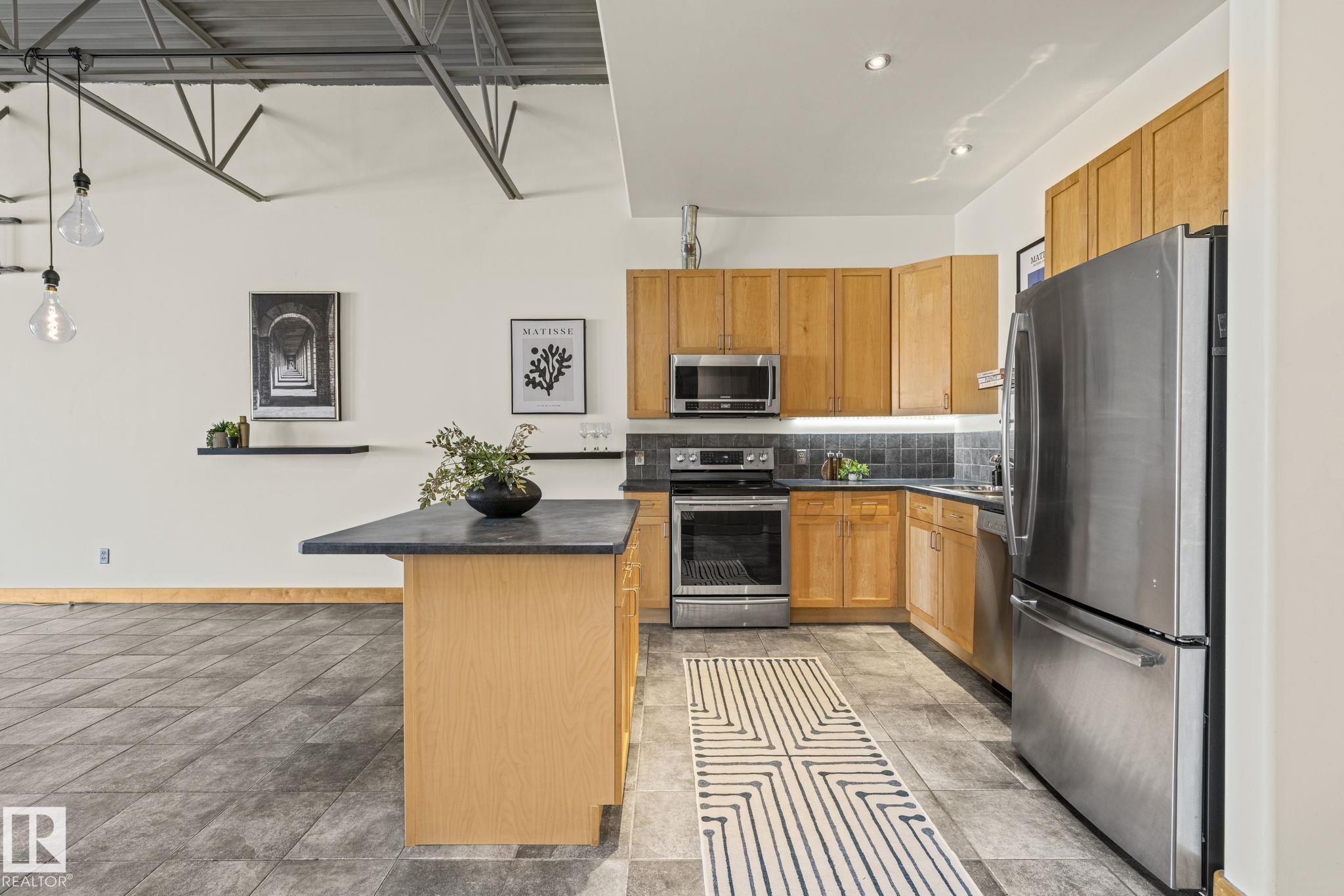 Photo 12 at 205 - 10265 107 Street NW, Downtown, Edmonton