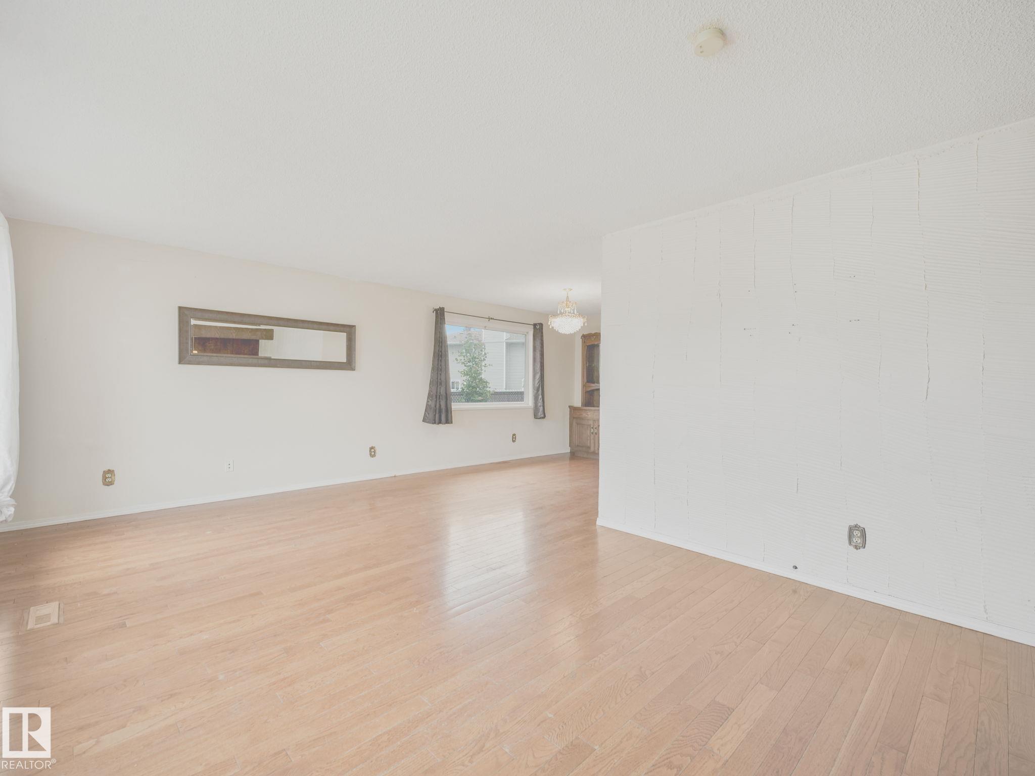 11056 166 Avenue NW, Lorelei, Edmonton