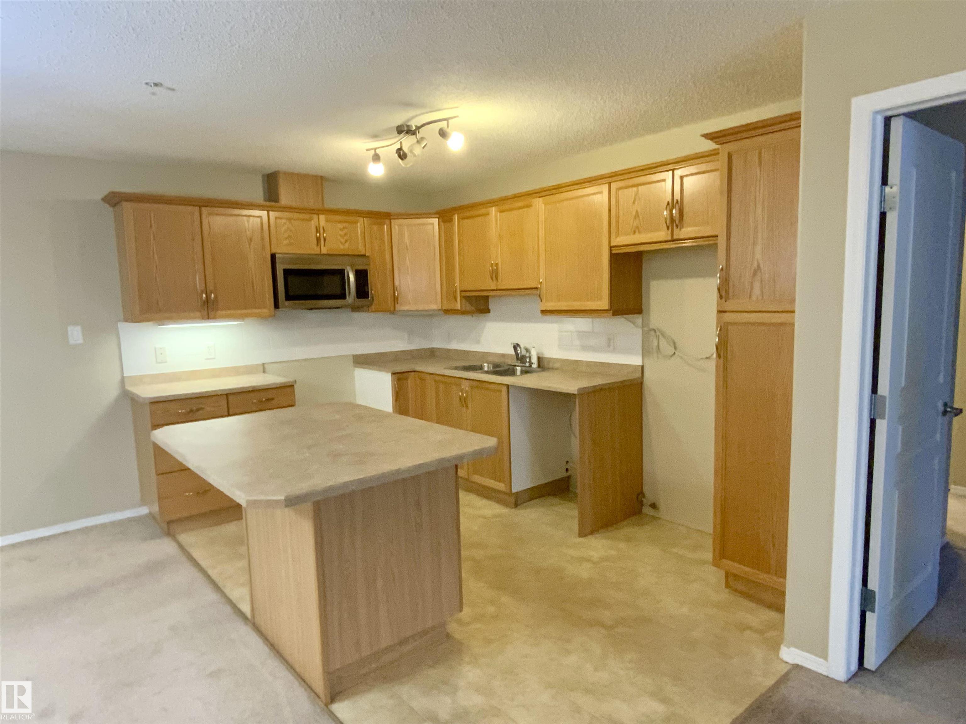 Photo 7 at 140 - 16035 132 Street NW, Oxford, Edmonton