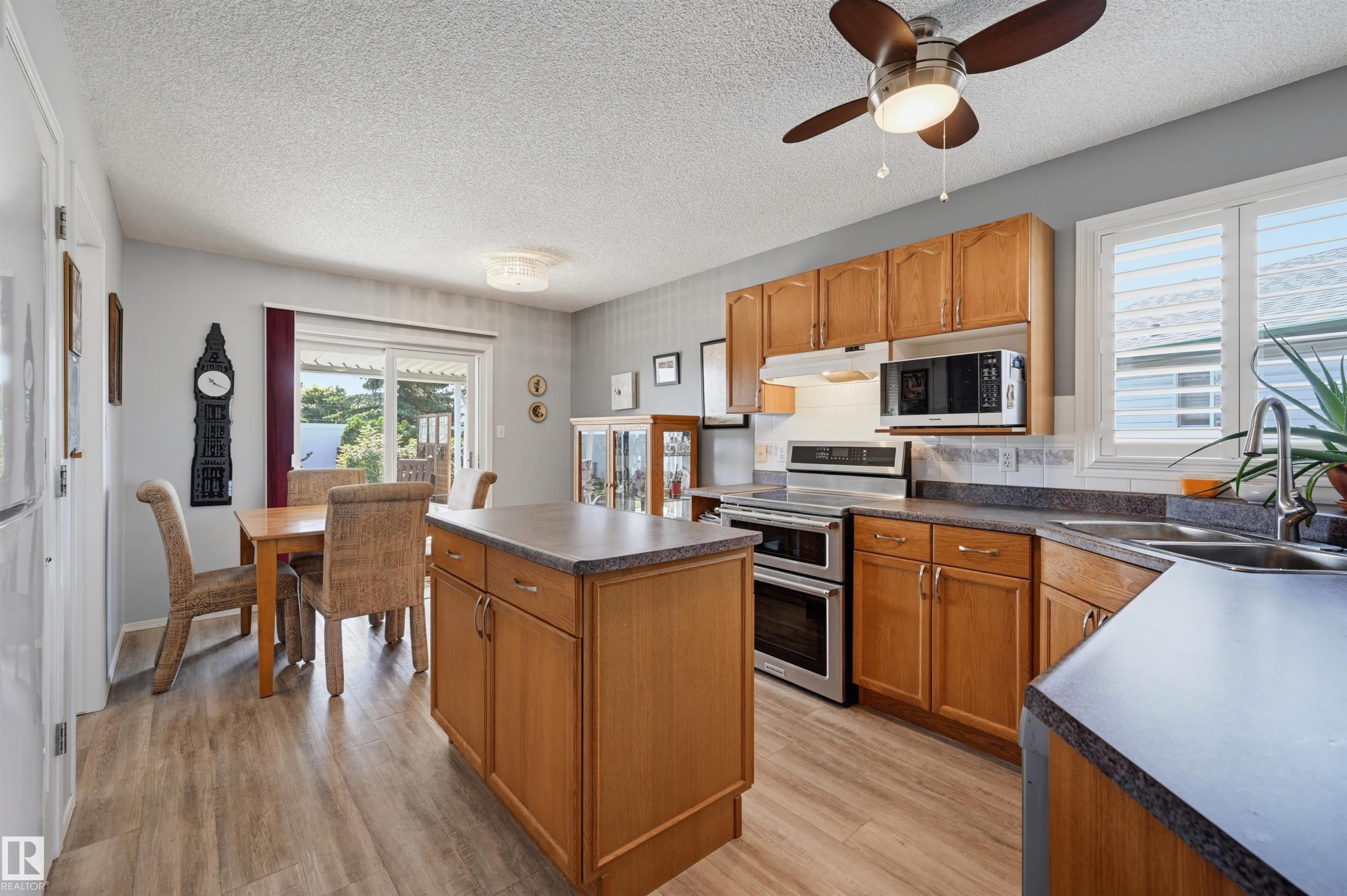 Photo 8 at 14903 128 Street NW, Cumberland, Edmonton