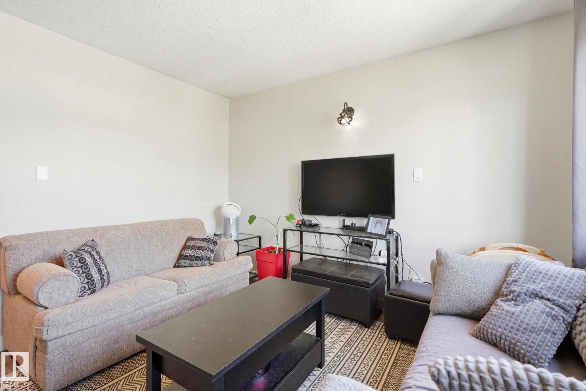1 - 14235 82 Street NW, Kildare, Edmonton