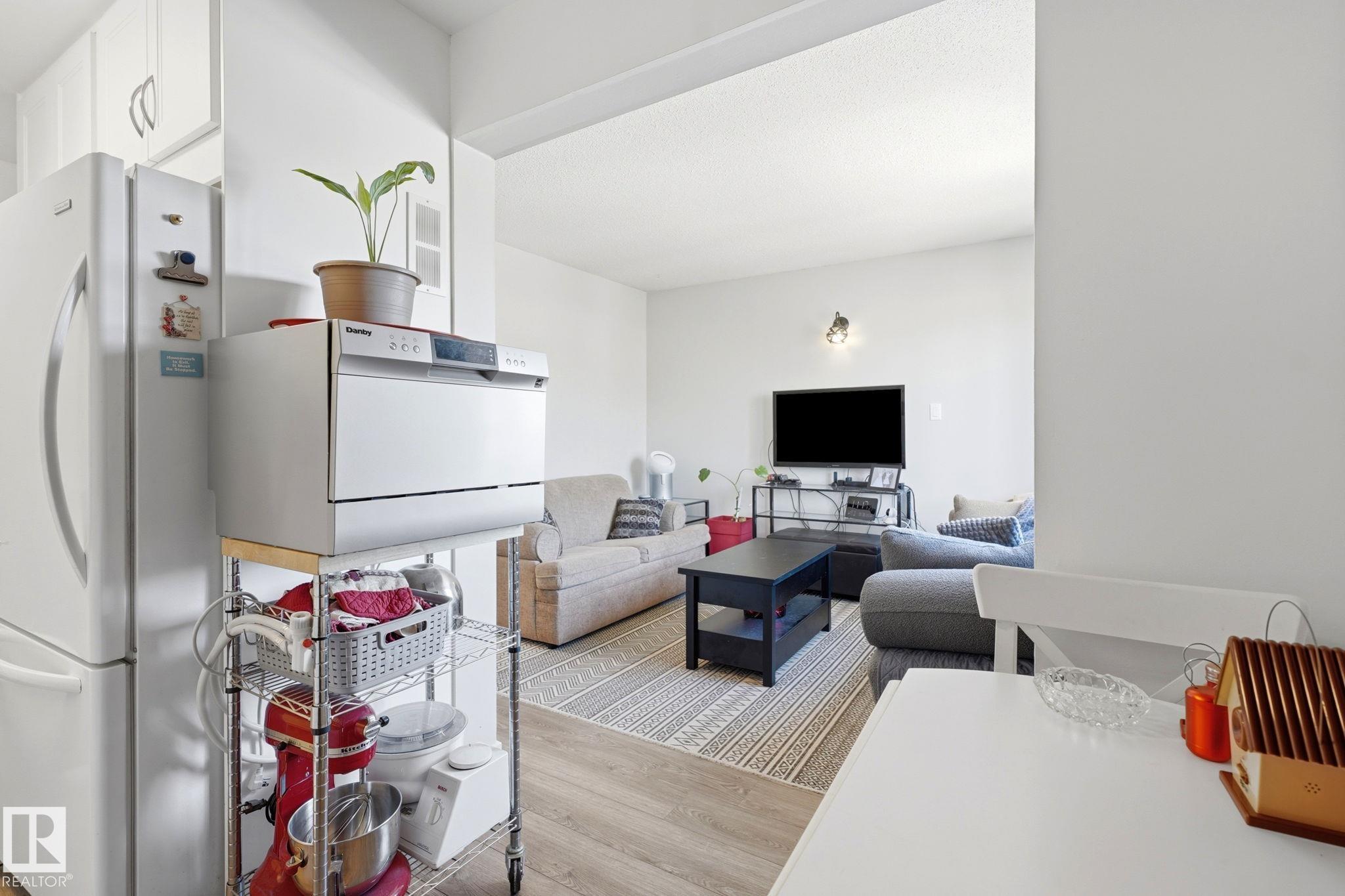 Photo 6 at 1 - 14235 82 Street NW, Kildare, Edmonton