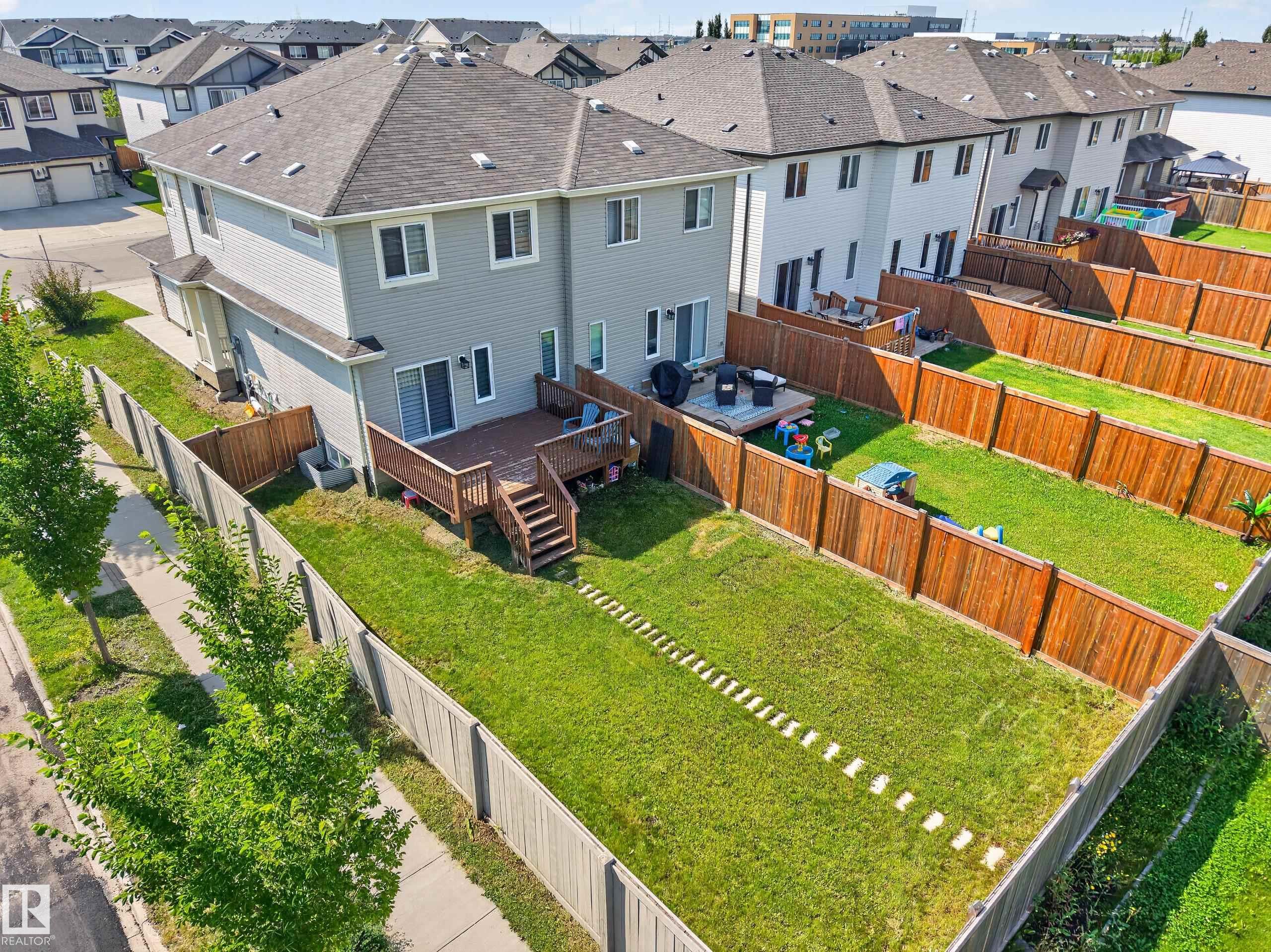 1404 25 Avenue NW, Tamarack, Edmonton