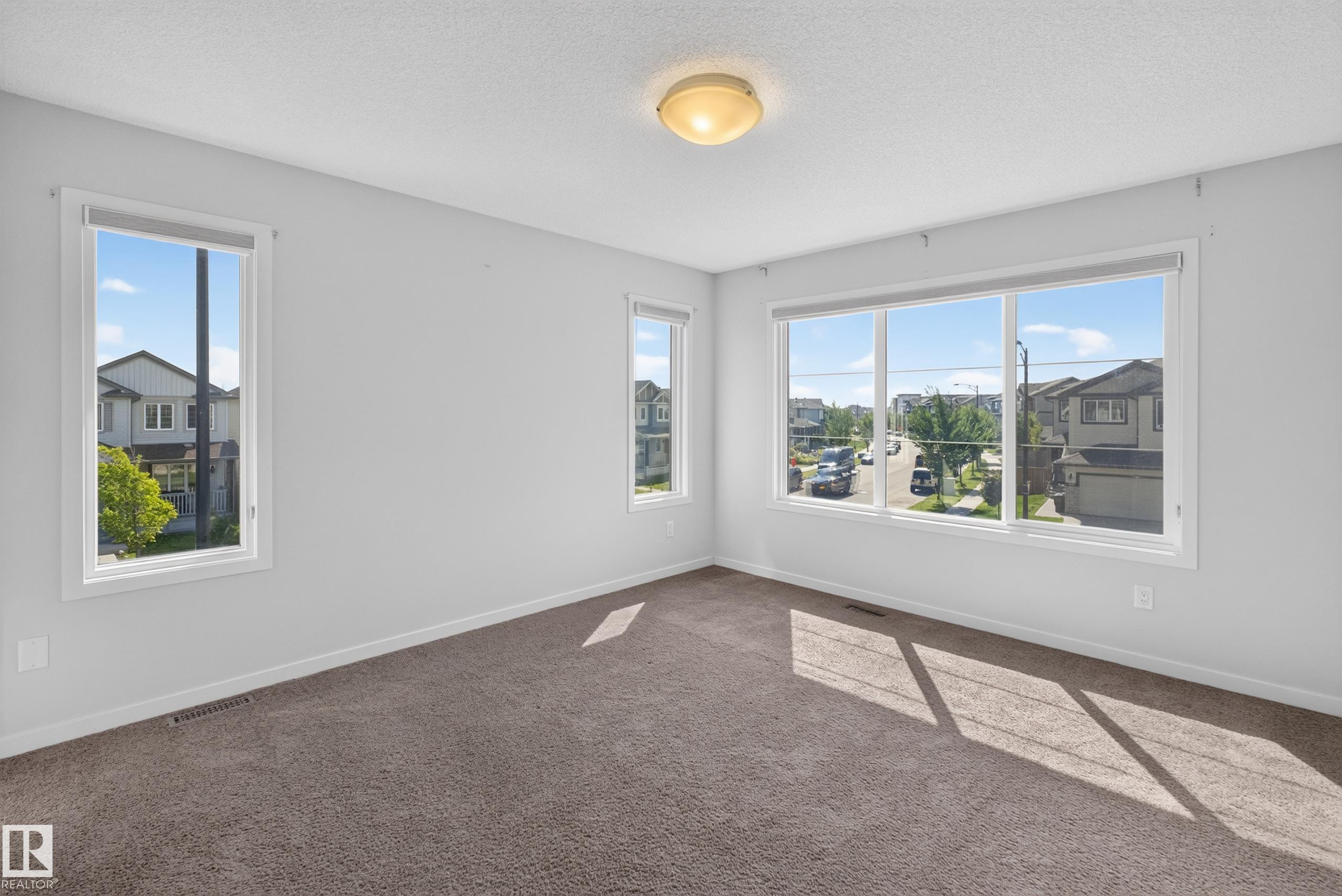 Photo 28 at 1404 25 Avenue NW, Tamarack, Edmonton