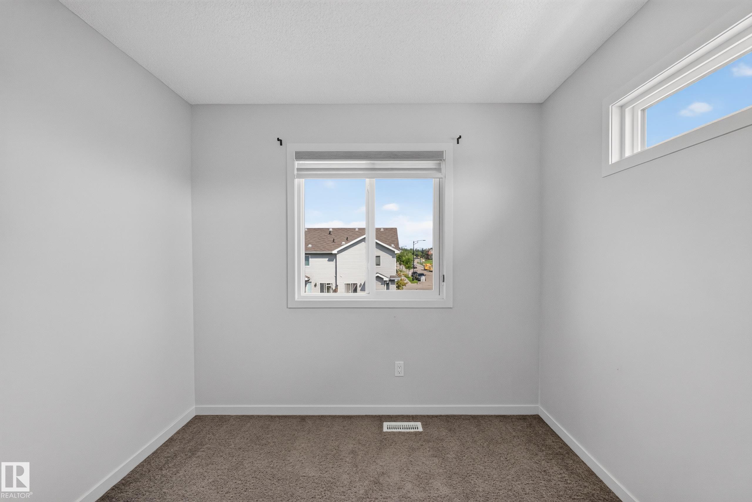 Photo 37 at 1404 25 Avenue NW, Tamarack, Edmonton