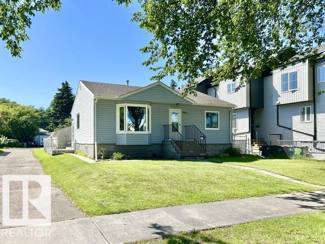 9743 65 Avenue NW, Hazeldean, Edmonton