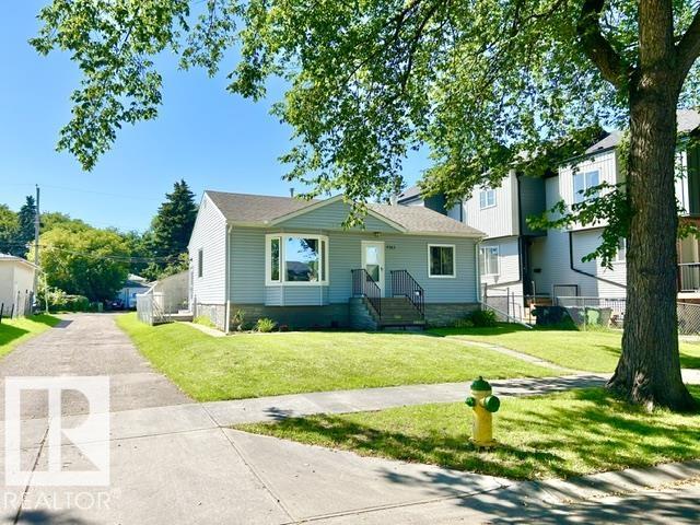 9743 65 Avenue NW, Hazeldean, Edmonton