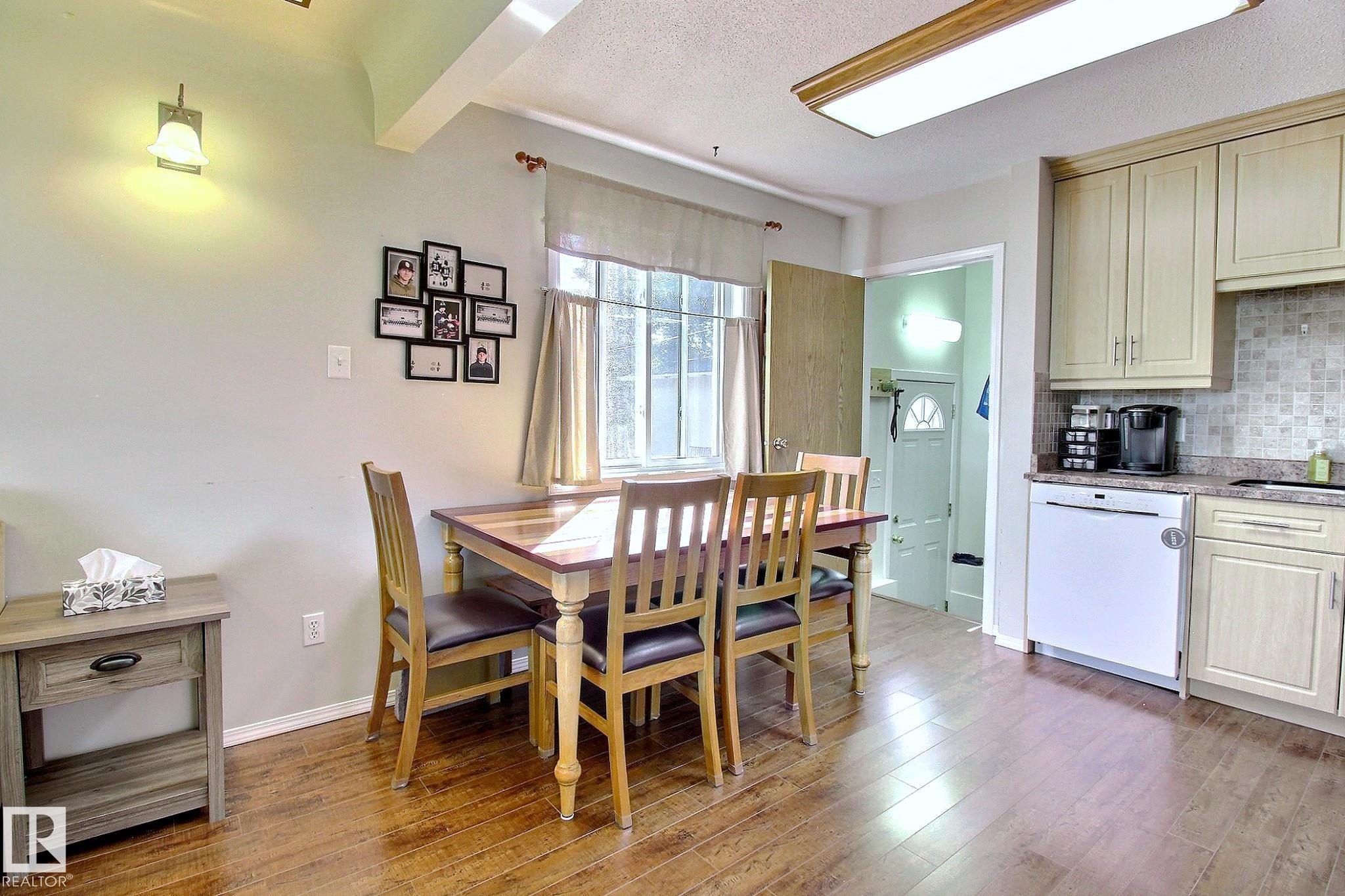Photo 11 at 9743 65 Avenue NW, Hazeldean, Edmonton