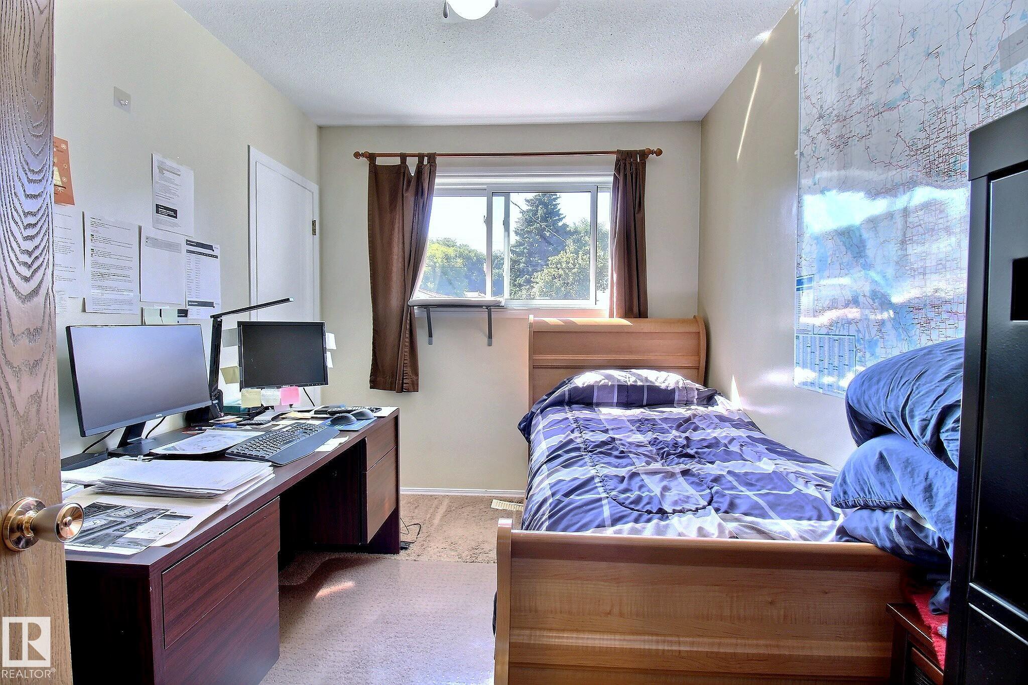 Photo 22 at 9743 65 Avenue NW, Hazeldean, Edmonton