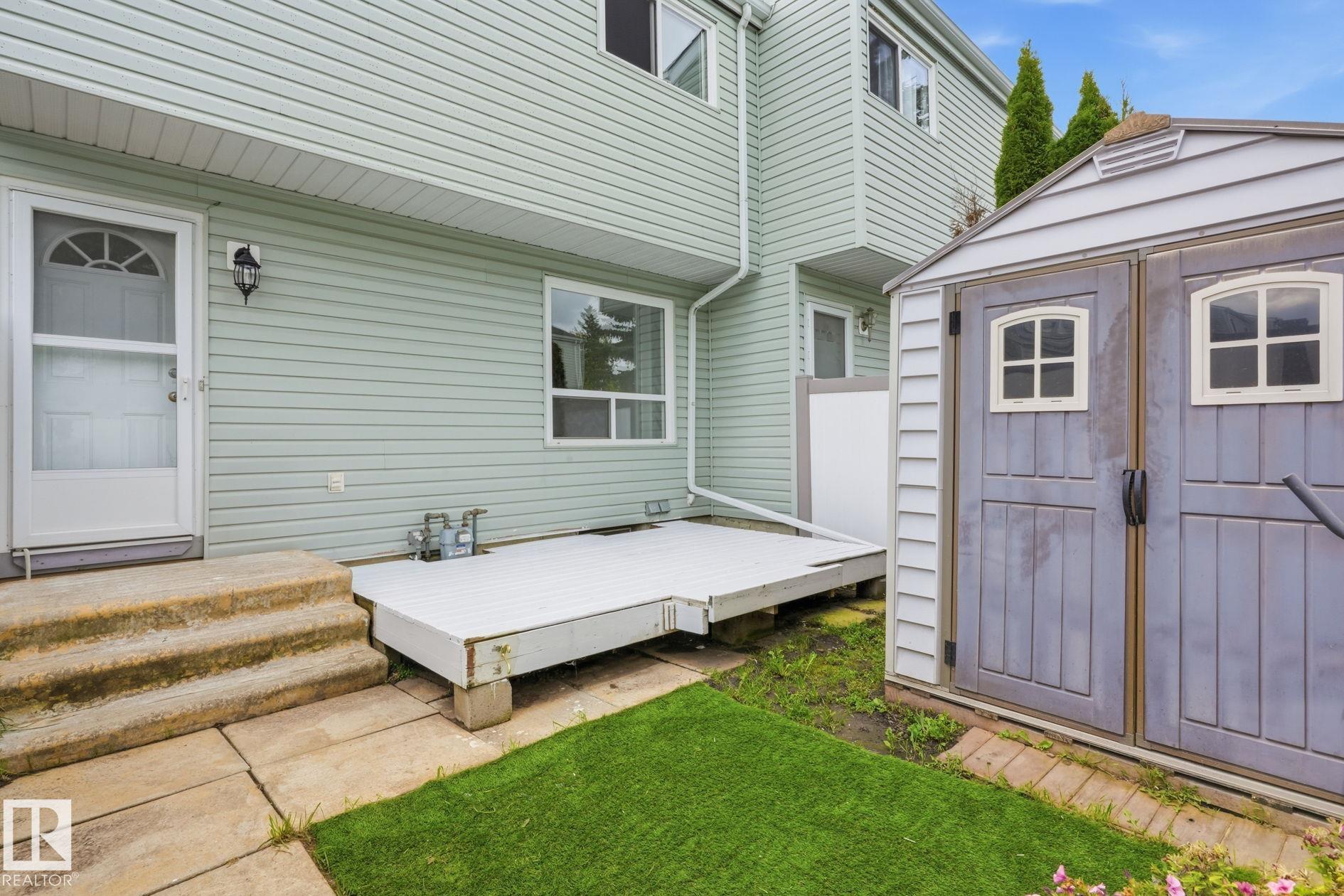 Photo 30 at 234 Dickinsfield Court NW, Evansdale, Edmonton