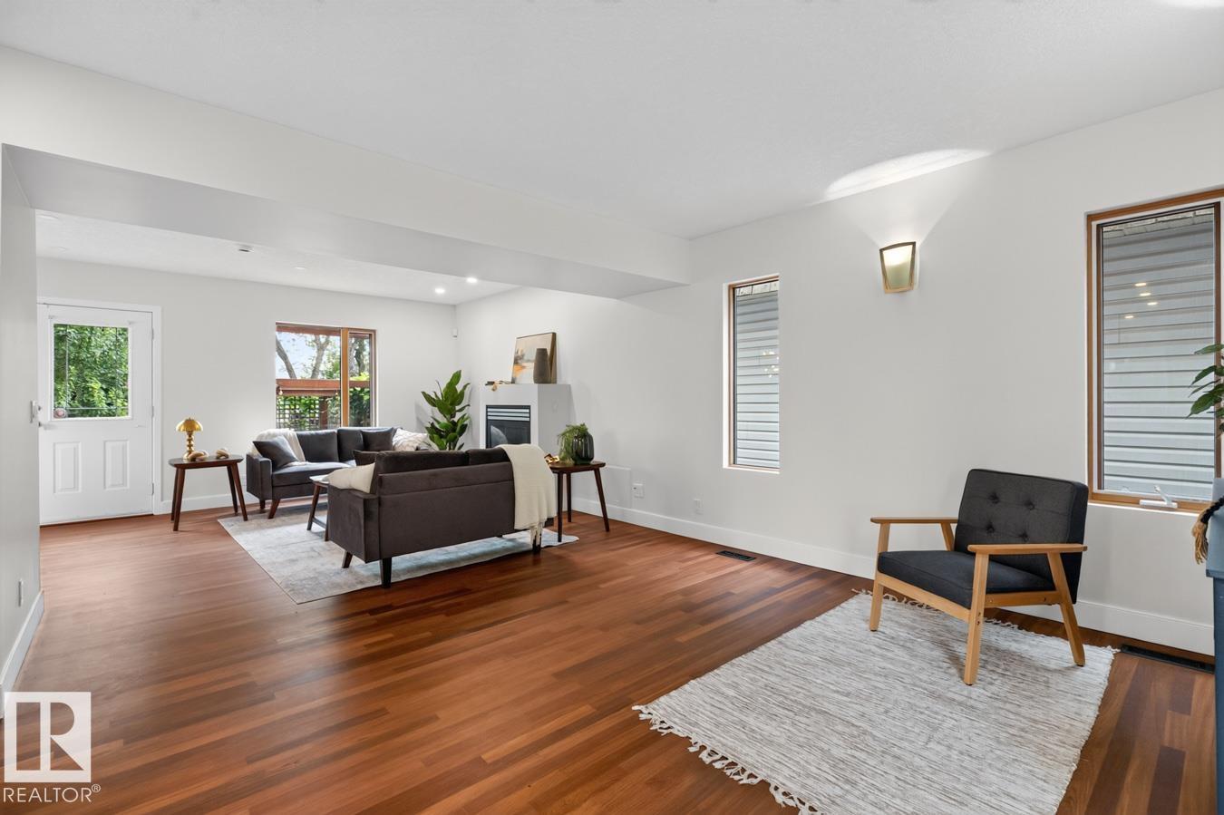 Photo 8 at 8860 93 Street NW, Bonnie Doon, Edmonton