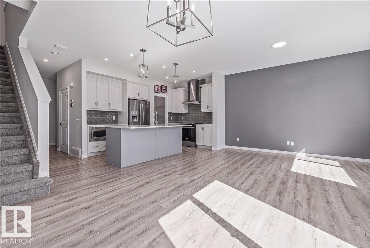 Photo 11 at 1014 Daniels Loop SW, Desrochers Area, Edmonton