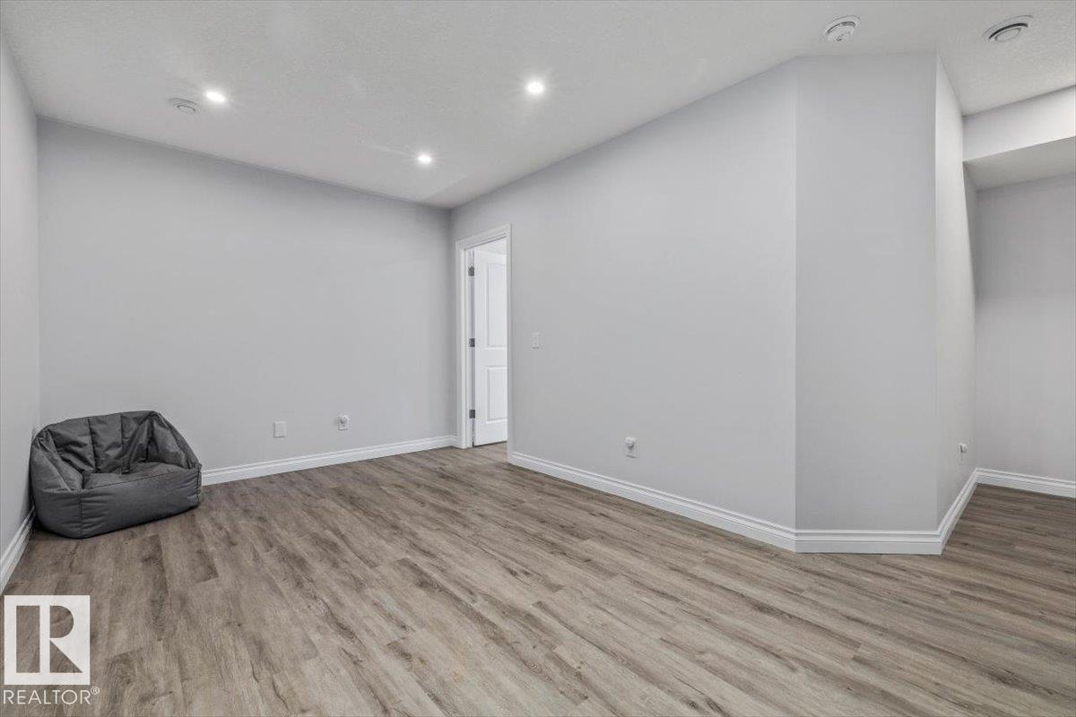 Photo 34 at 1014 Daniels Loop SW, Desrochers Area, Edmonton