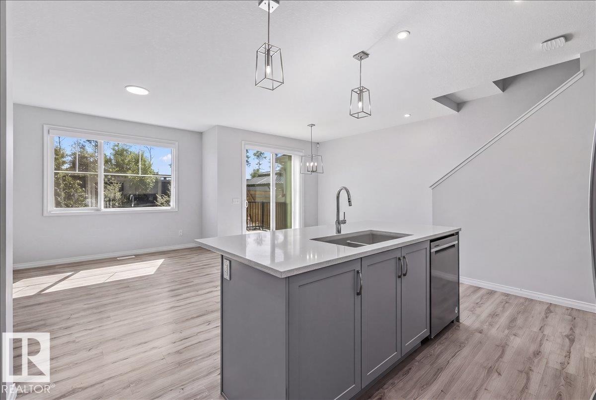 Photo 8 at 1014 Daniels Loop SW, Desrochers Area, Edmonton