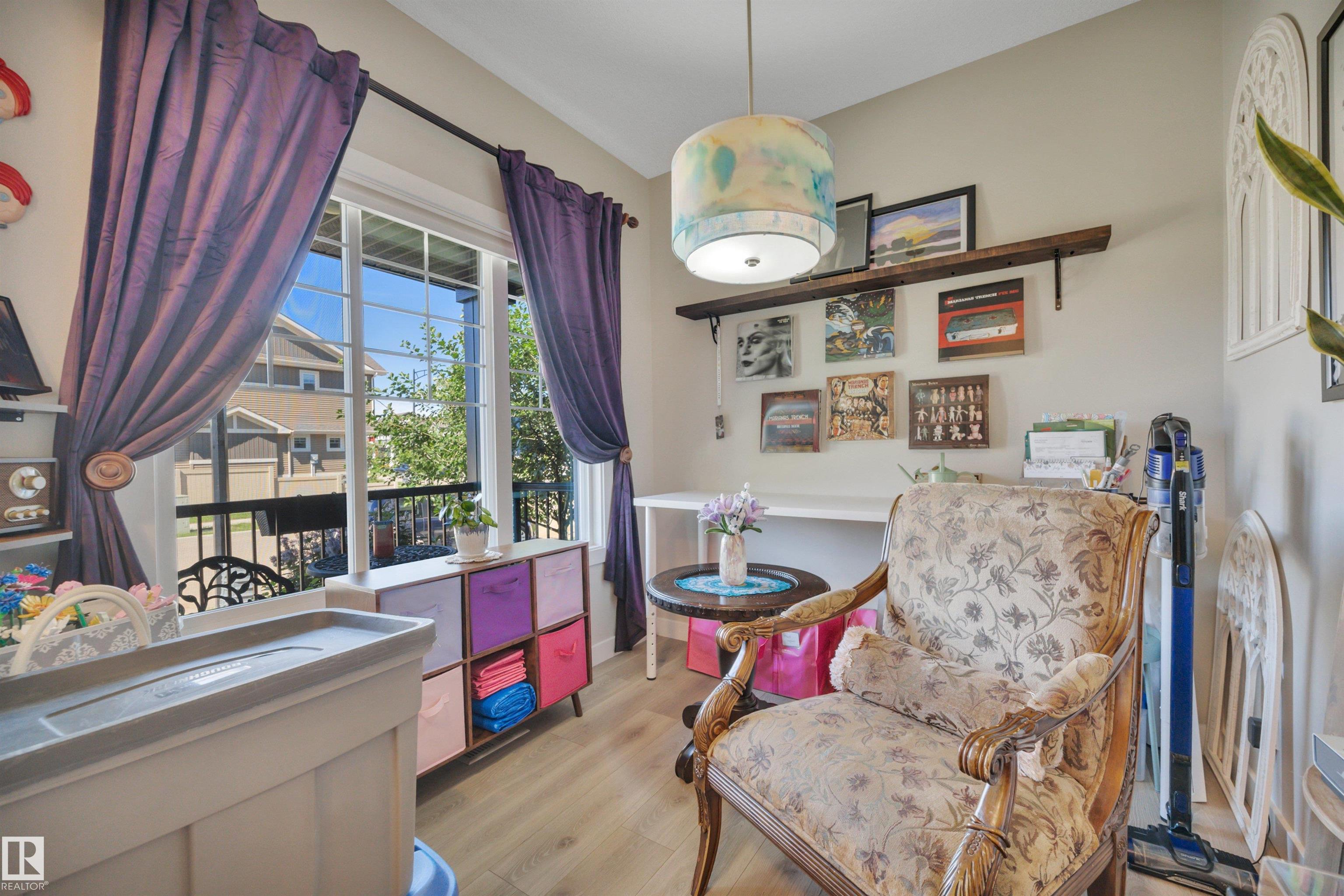 Listing photo thumbnail