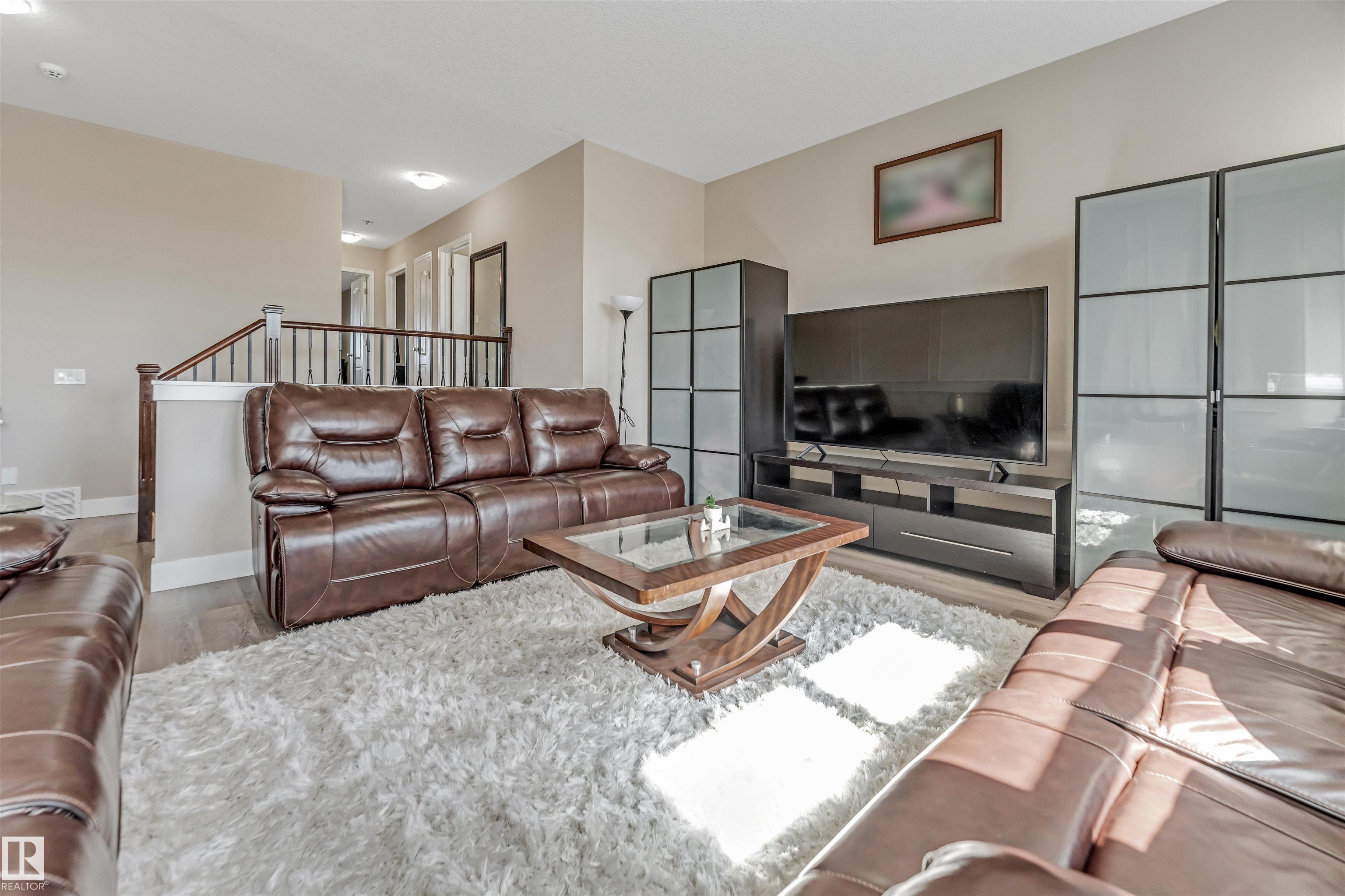 Photo 13 at 5156 2 Avenue SW, Charlesworth, Edmonton