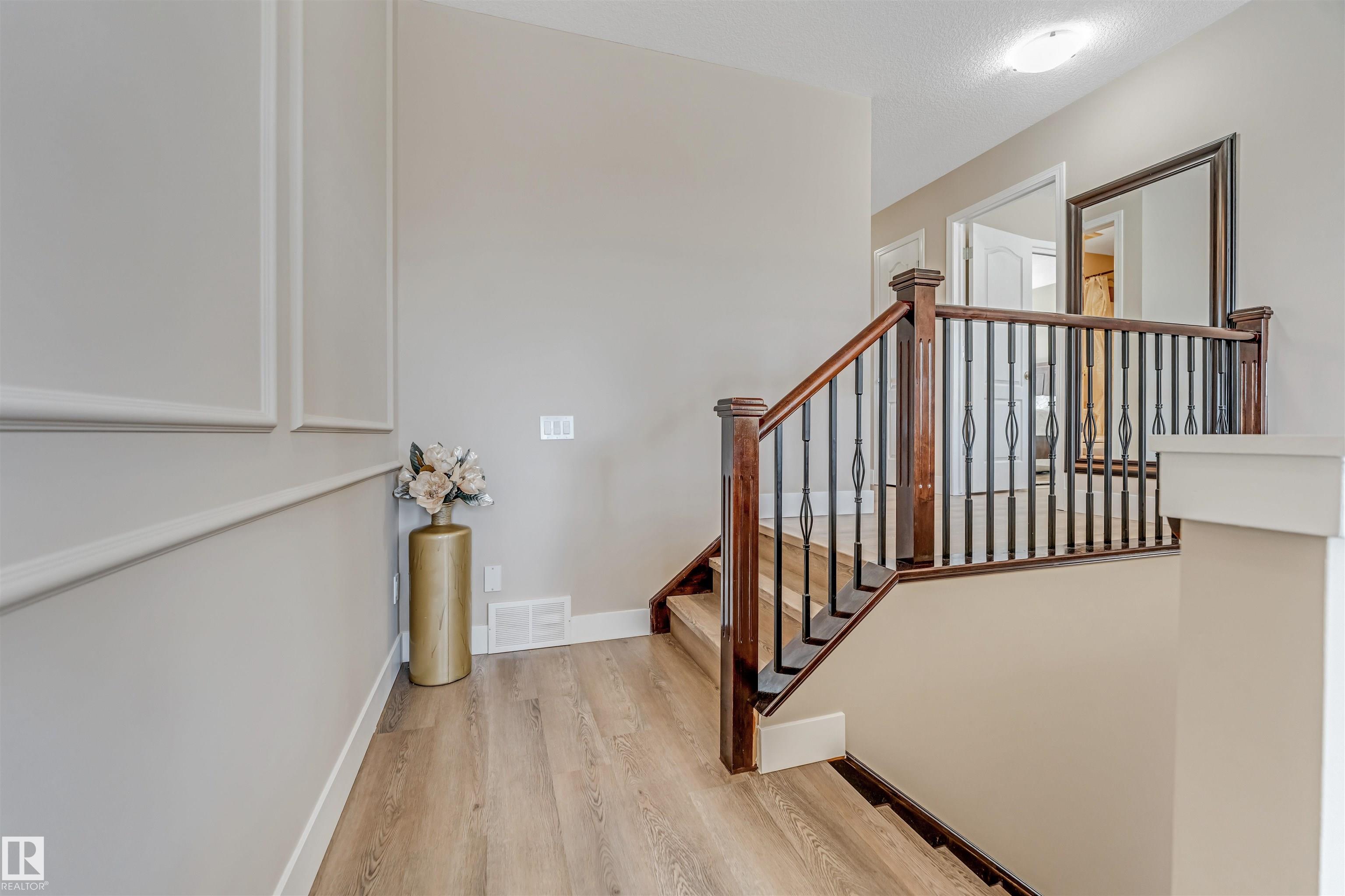 Photo 18 at 5156 2 Avenue SW, Charlesworth, Edmonton