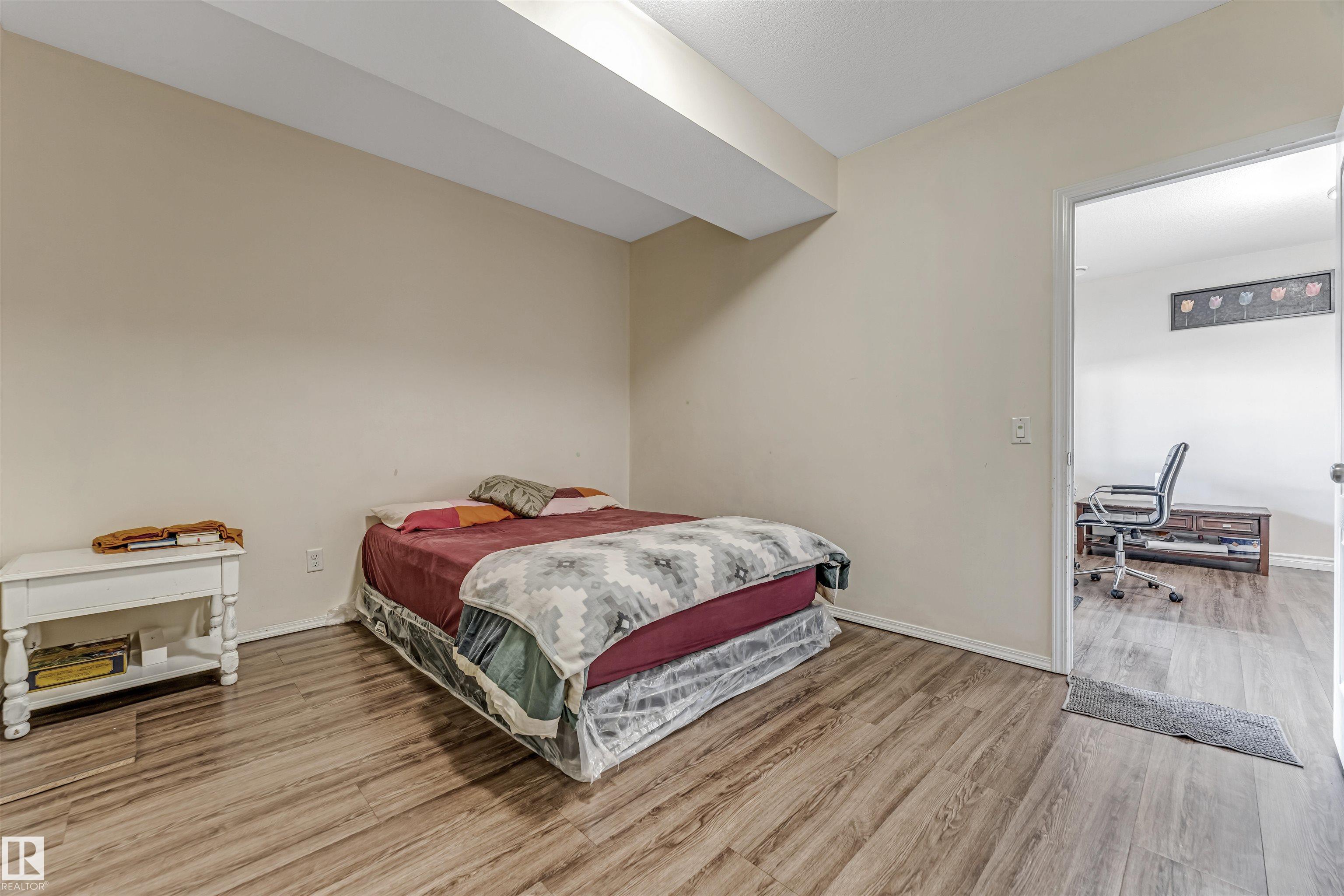 Photo 33 at 5156 2 Avenue SW, Charlesworth, Edmonton