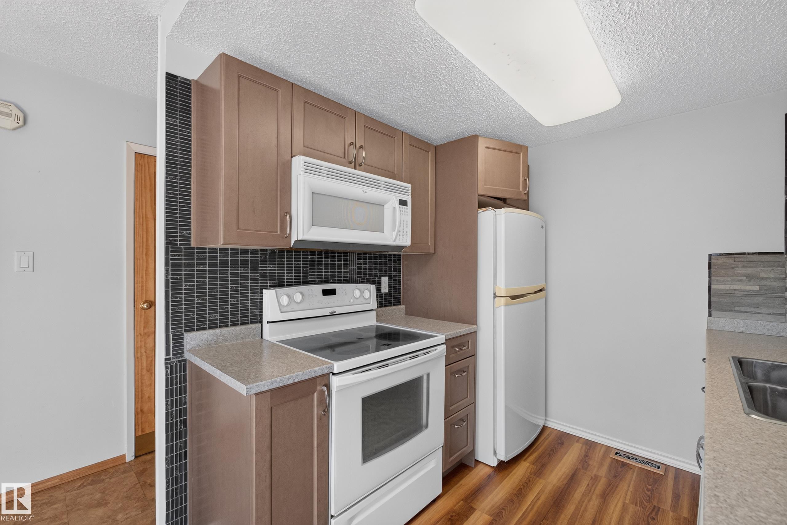 Photo 12 at 23 Willowdale Place NW, Ormsby Place, Edmonton
