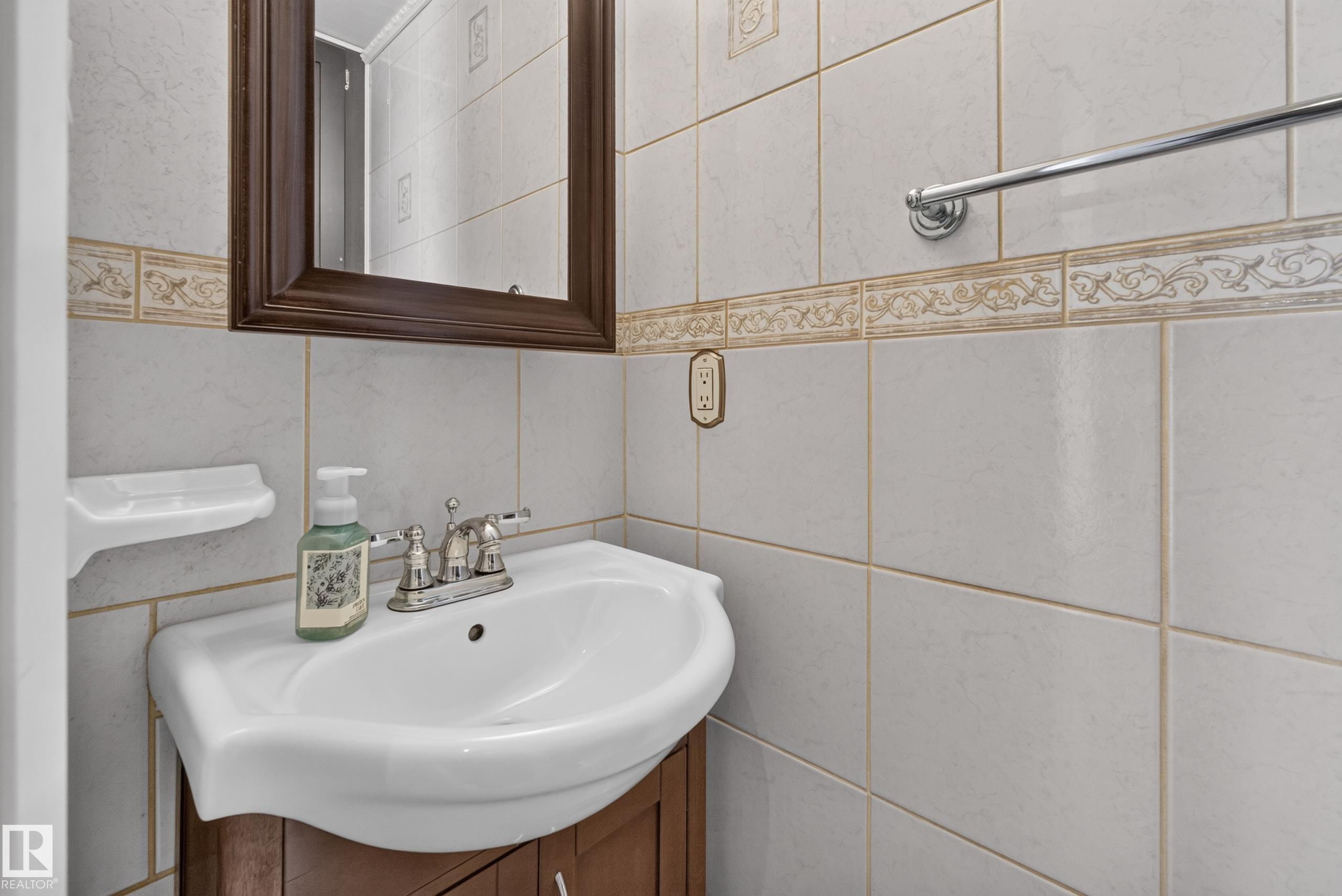 Photo 14 at 23 Willowdale Place NW, Ormsby Place, Edmonton