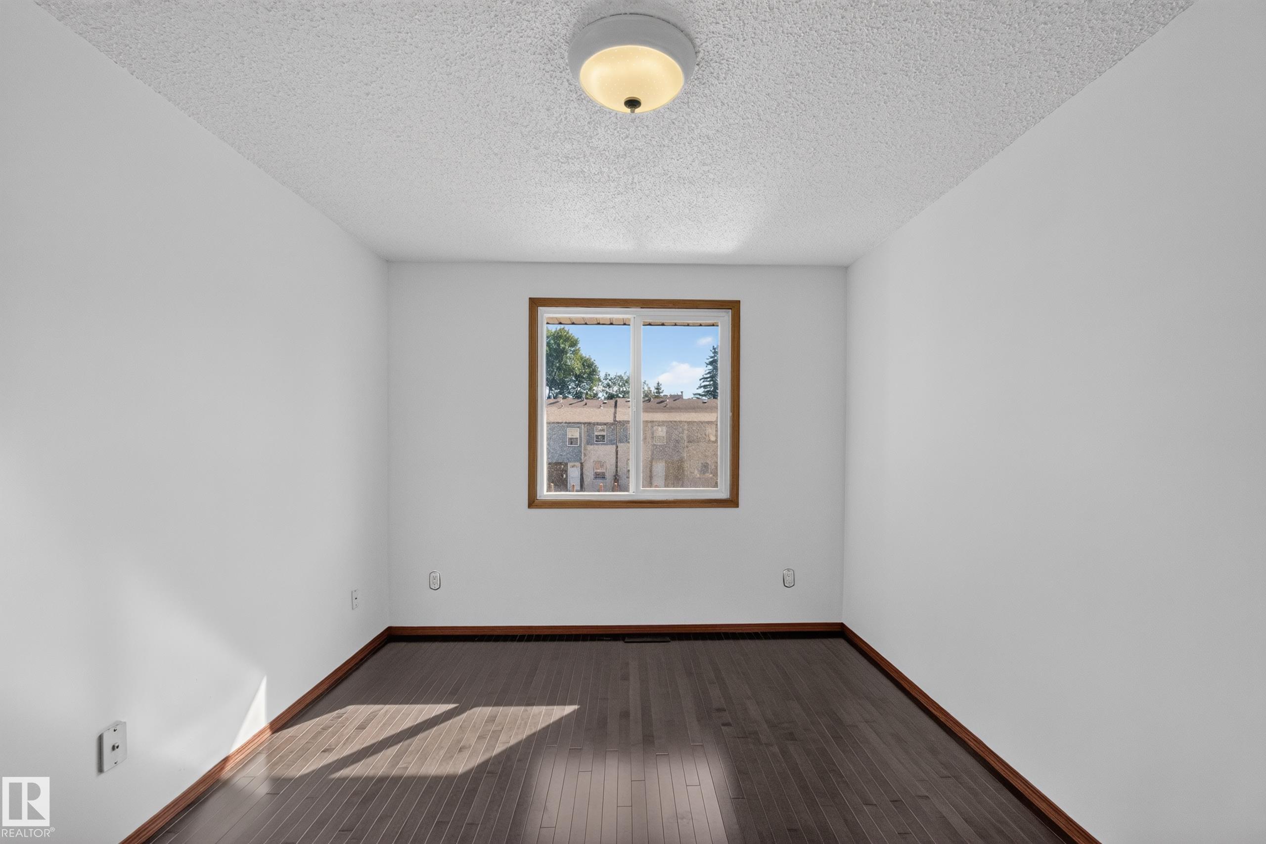 Photo 32 at 23 Willowdale Place NW, Ormsby Place, Edmonton