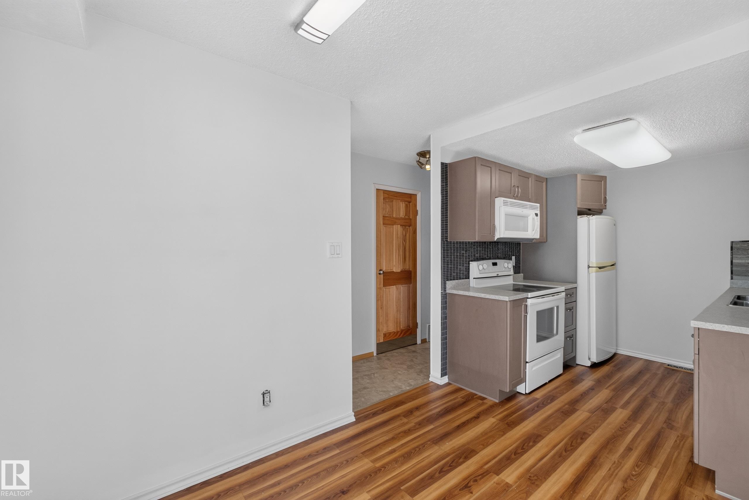 Photo 9 at 23 Willowdale Place NW, Ormsby Place, Edmonton